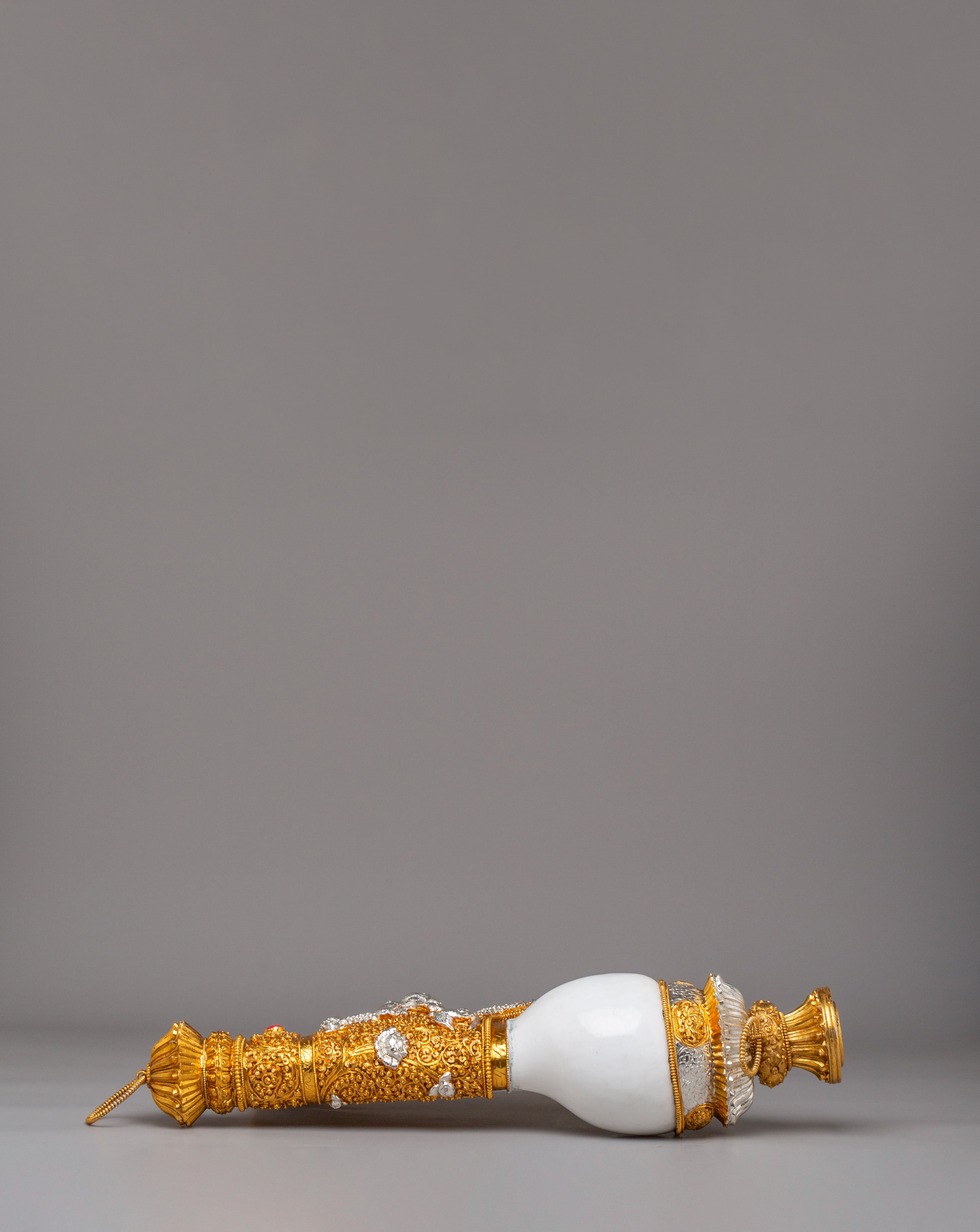 Tibetan Dragon Conch Shell For Prayer | Handcrafted Ritual Artifact