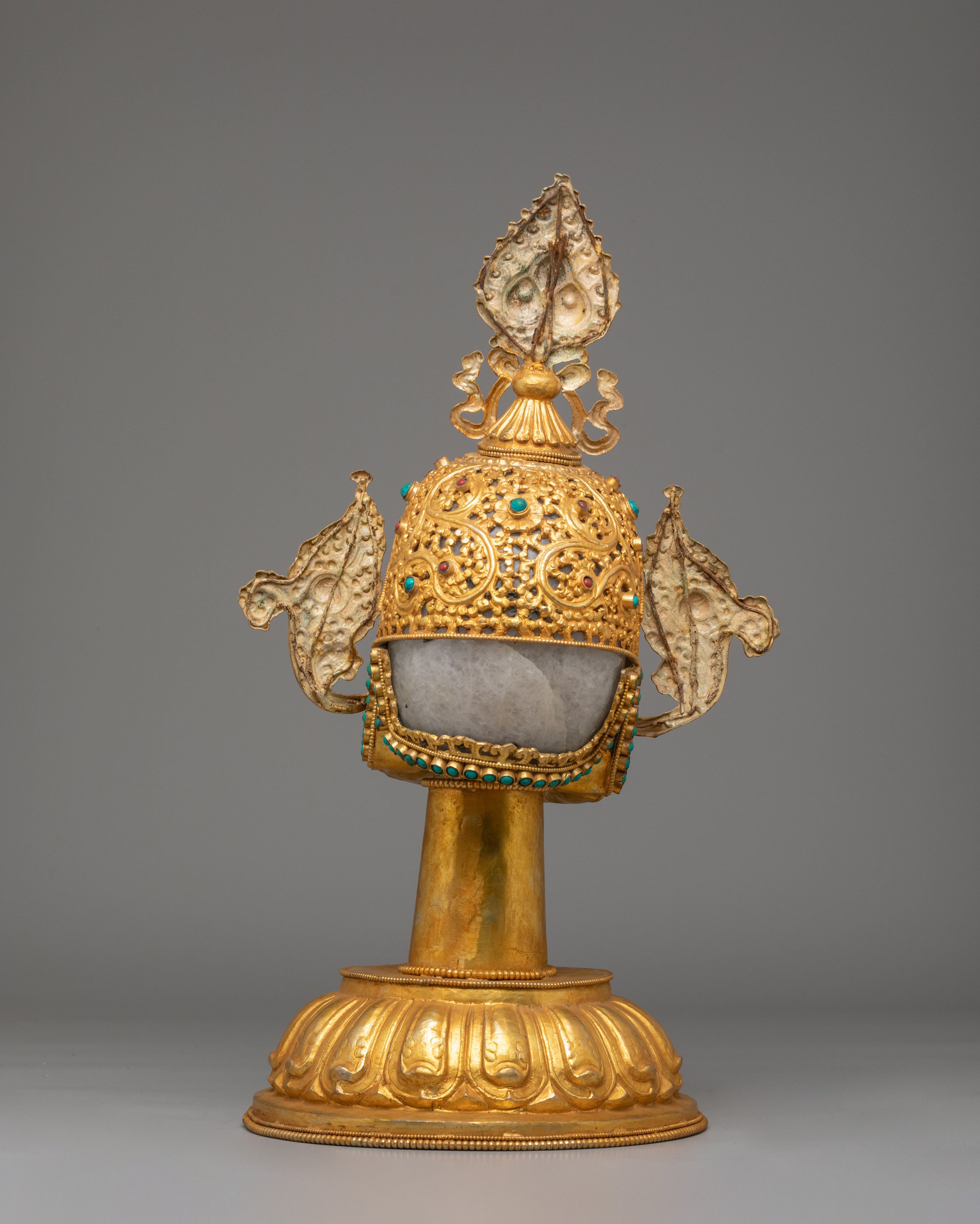Buddhist-Inspired Ritual Skull Sculpture | Traditional Himalayan Artwork