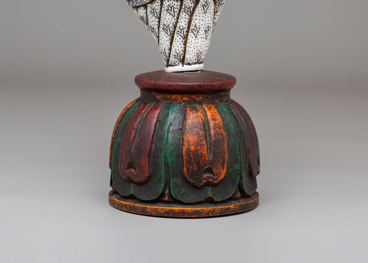 Handcrafted Conch With Stand | Ritual Conch for Spiritual Ceremonies