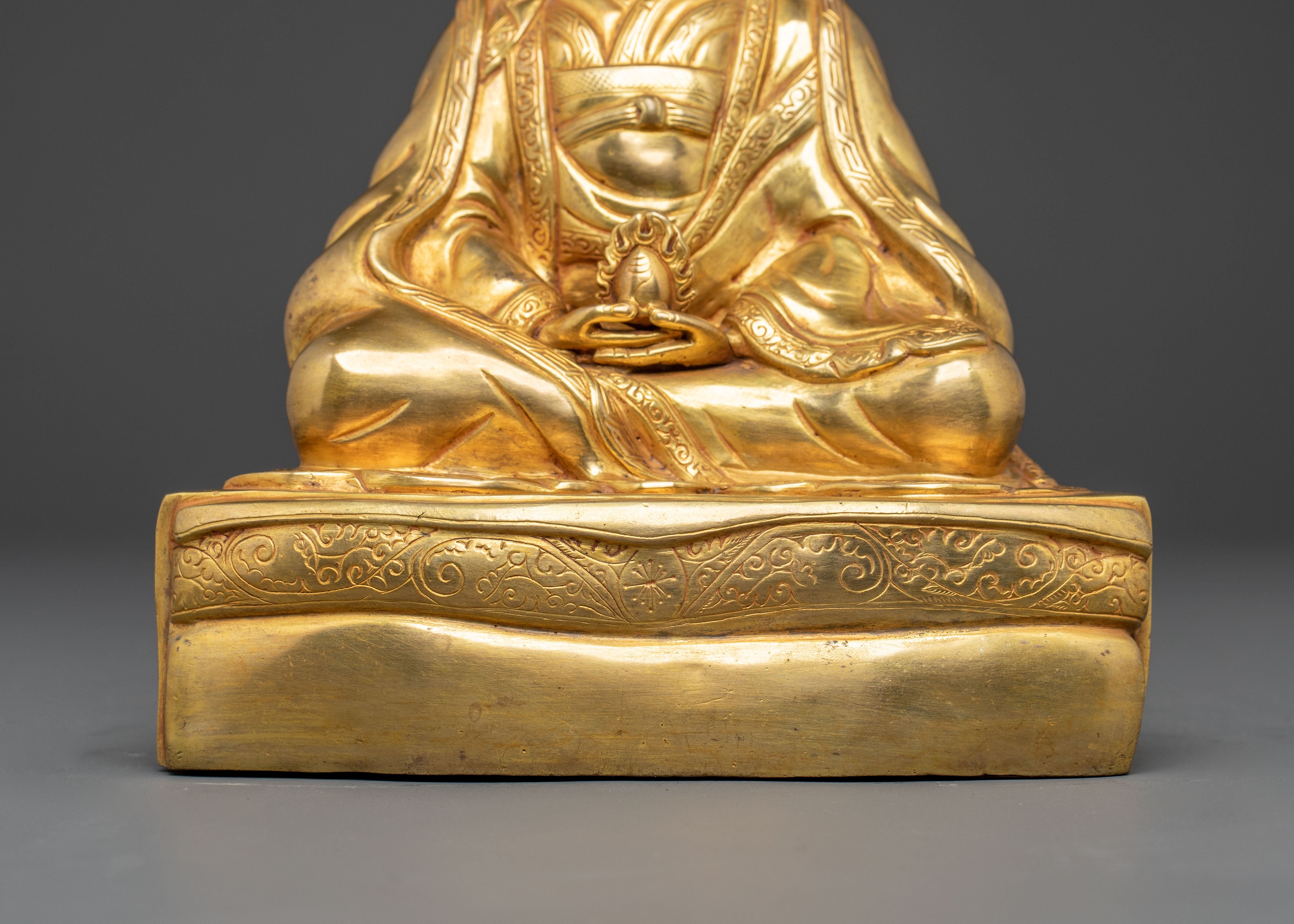 Sacred Gampopa Statue | The Master of Tibetan Buddhism