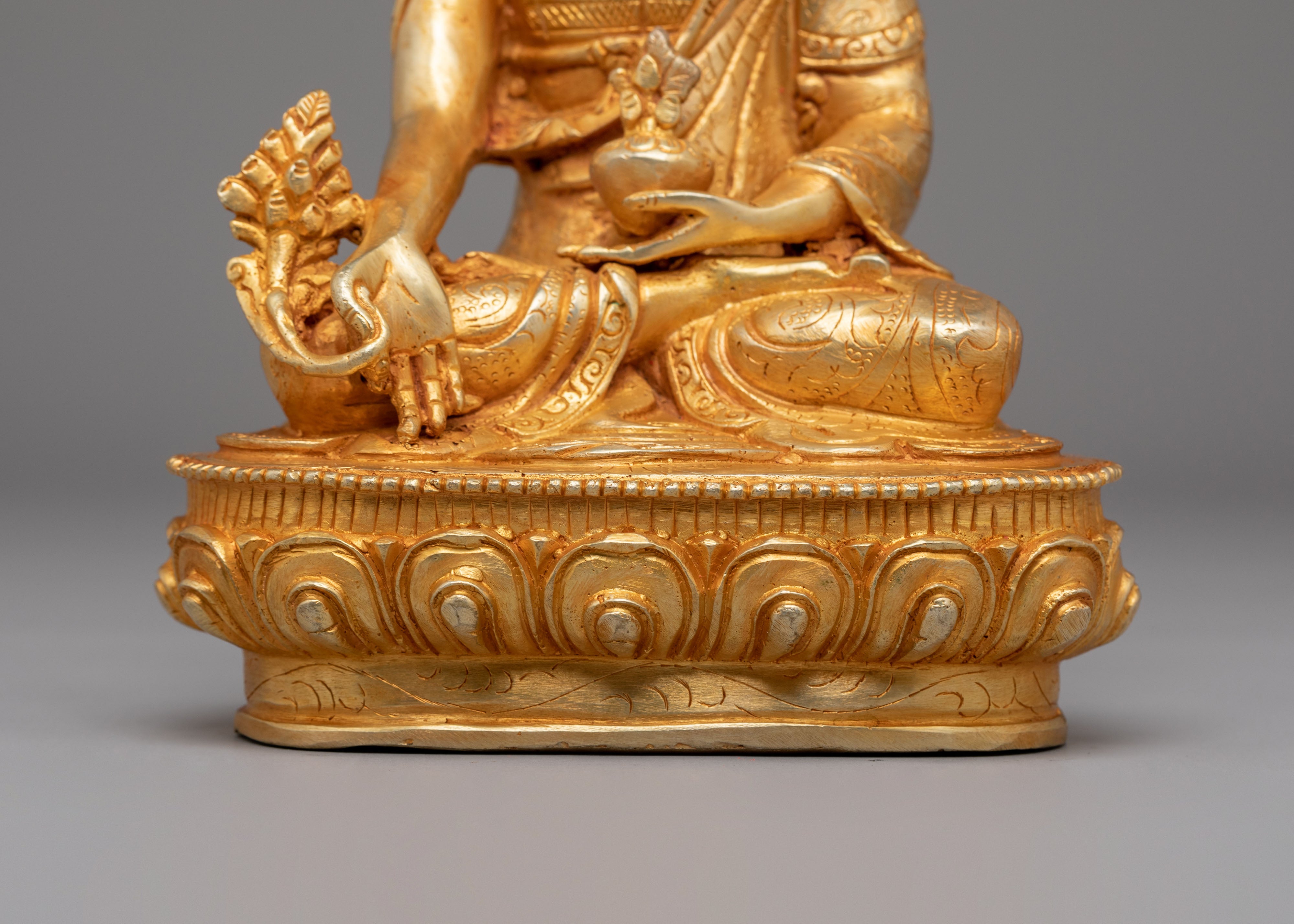 Bhaisajyaguru Medicine Buddha Statue | Symbol of Healing, Wisdom, and Compassion