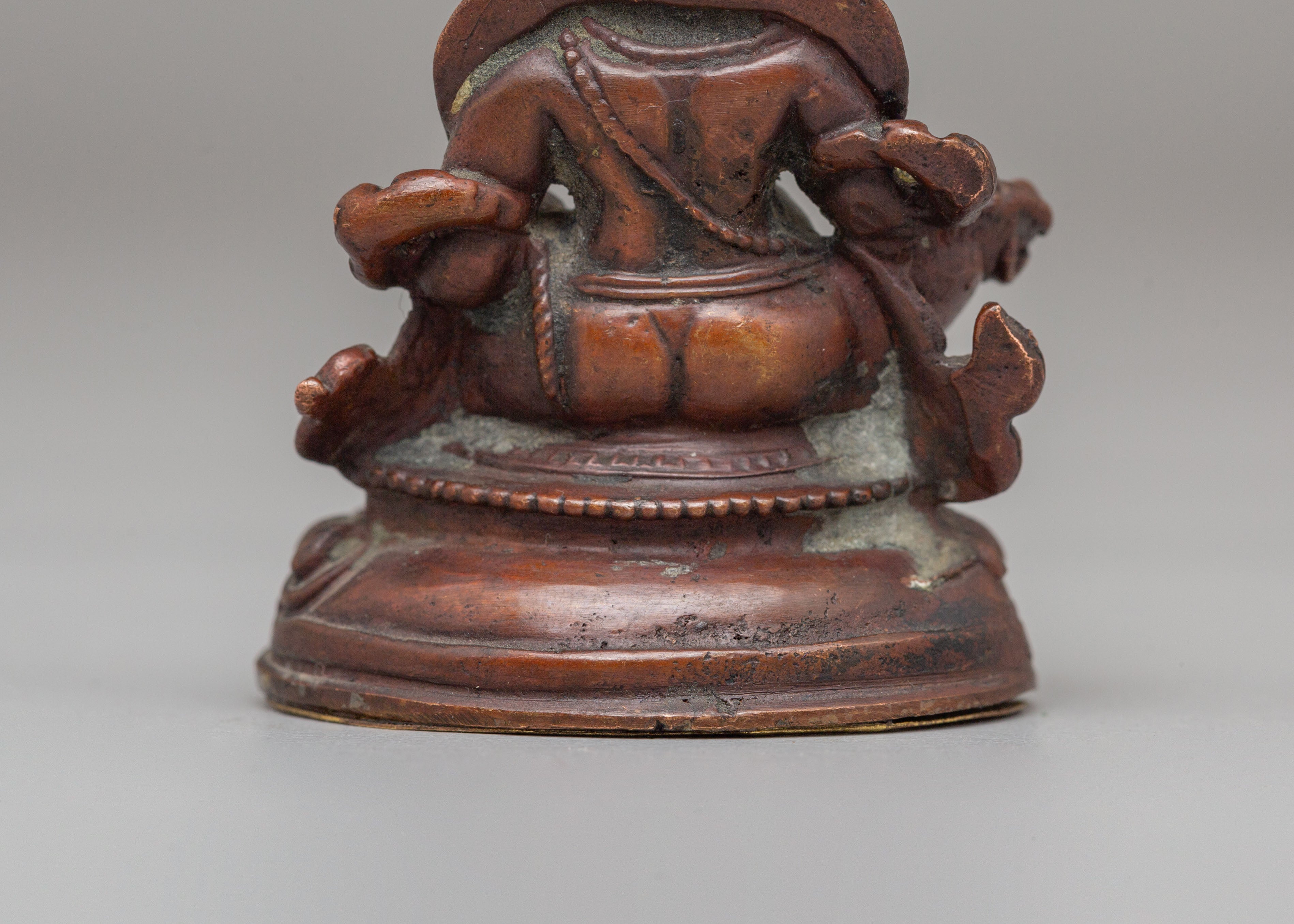 Dzambhala Deity Statue | Symbol of Wealth and Prosperity