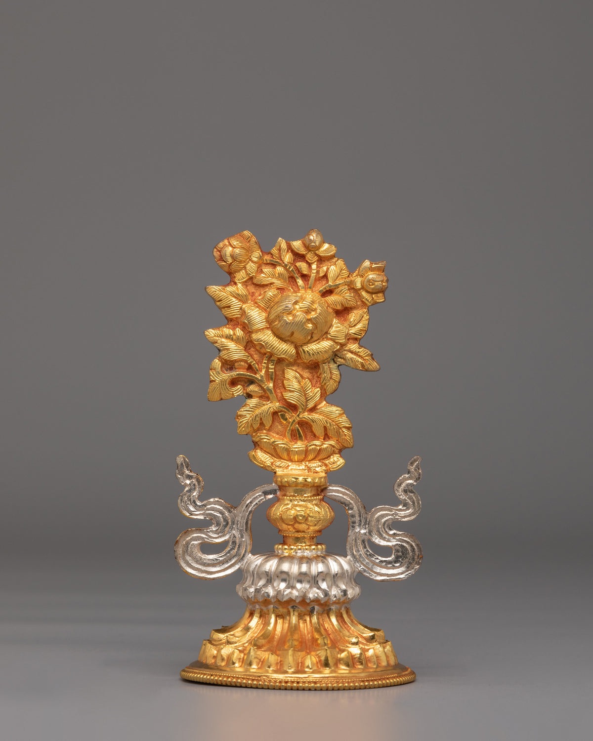 Sacred Altar Auspicious Symbols | Spiritual Significance in Buddhism