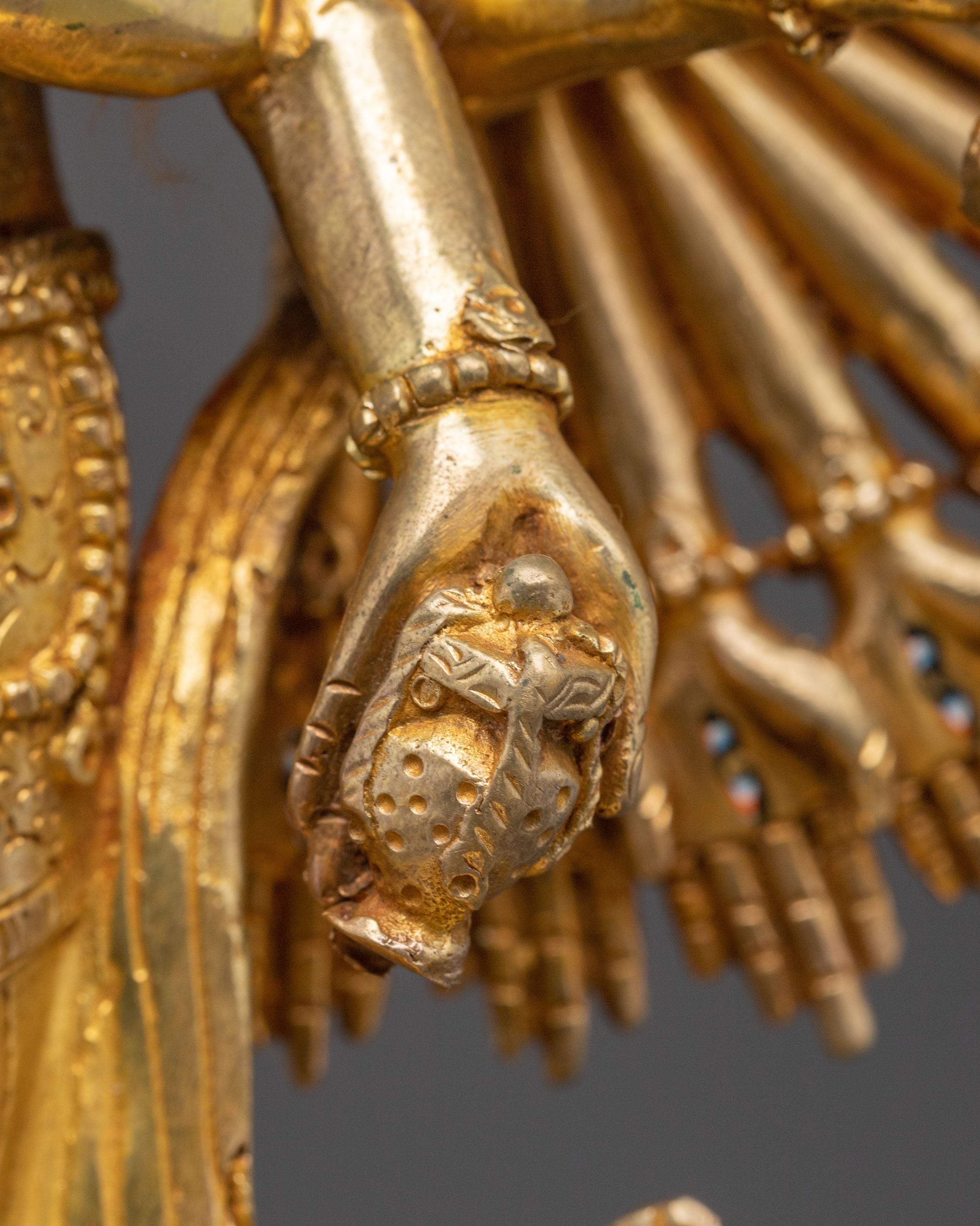 1000-Armed Avalokiteshvara Statue | Tibetan Artwork