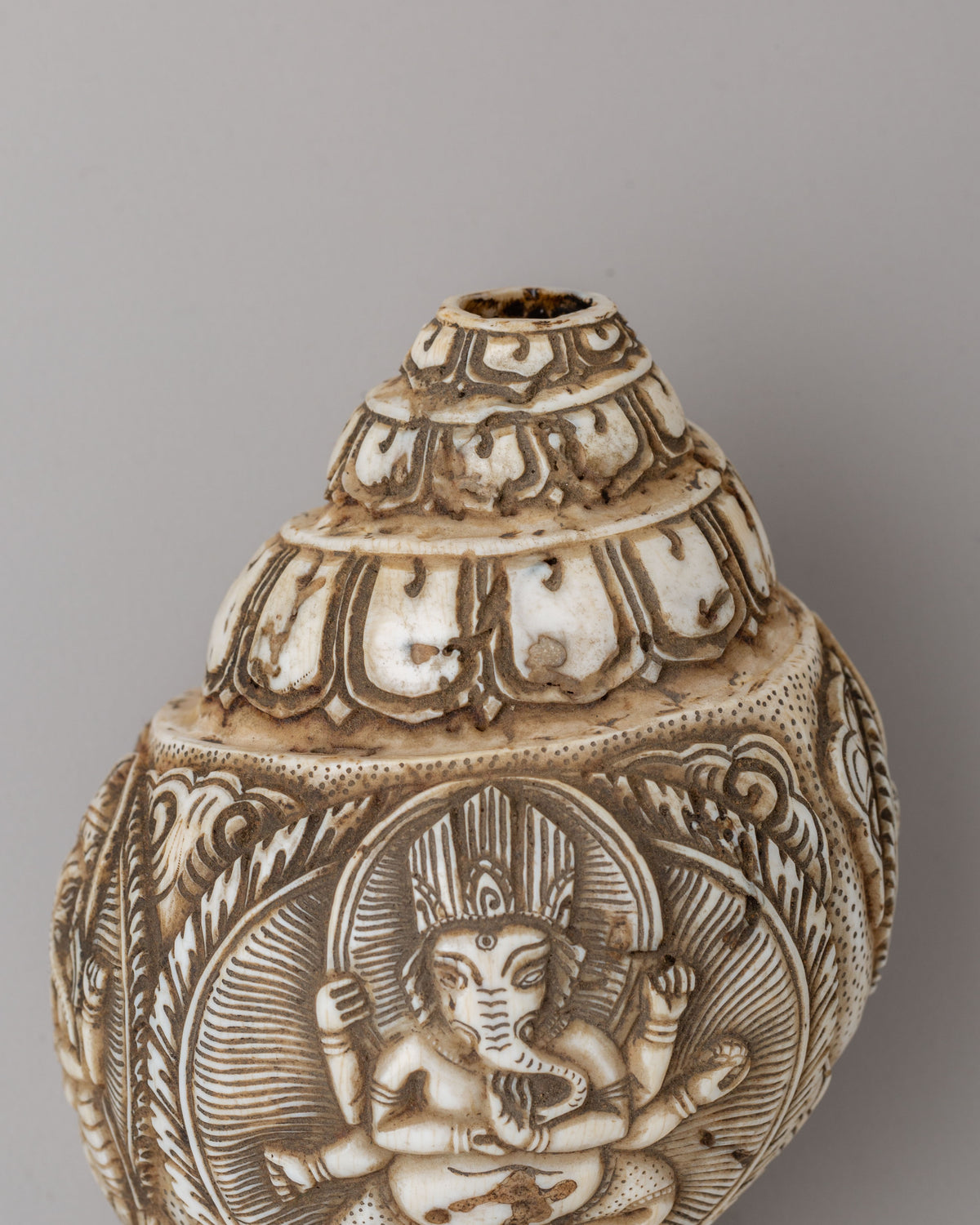 Handcrafted Ganesha Conch for Rituals | Sacred Offering Shell