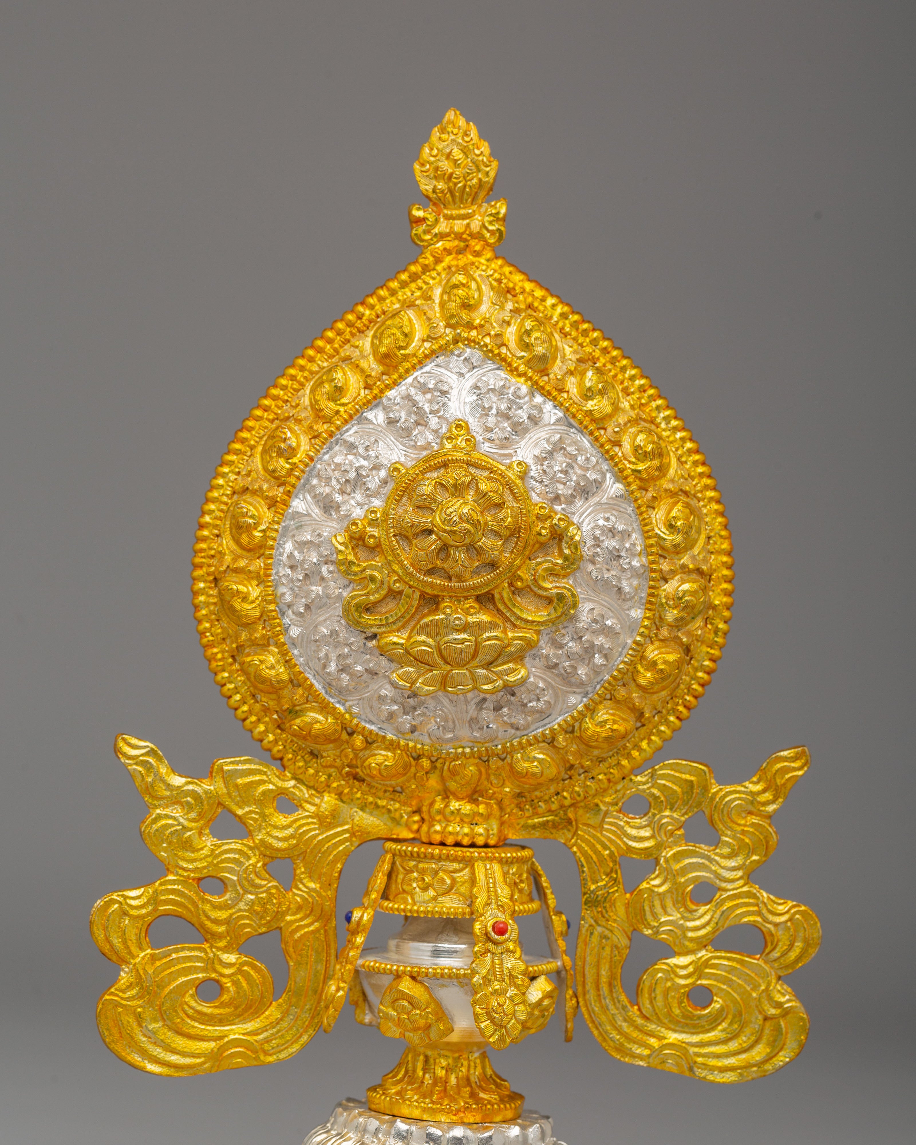 Tibetan Altar Eight Auspicious Symbols | Tibetan Buddhist Ritual Tools