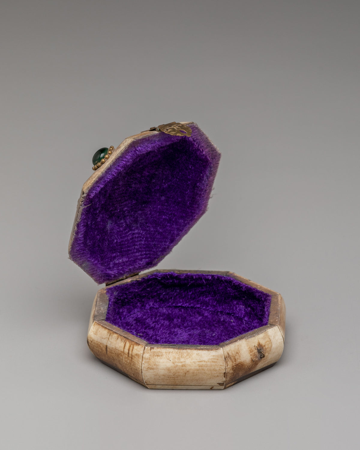 Tibetan Buddhist Jewellery Box | Handmade Treasure Chest for Spiritual Decor
