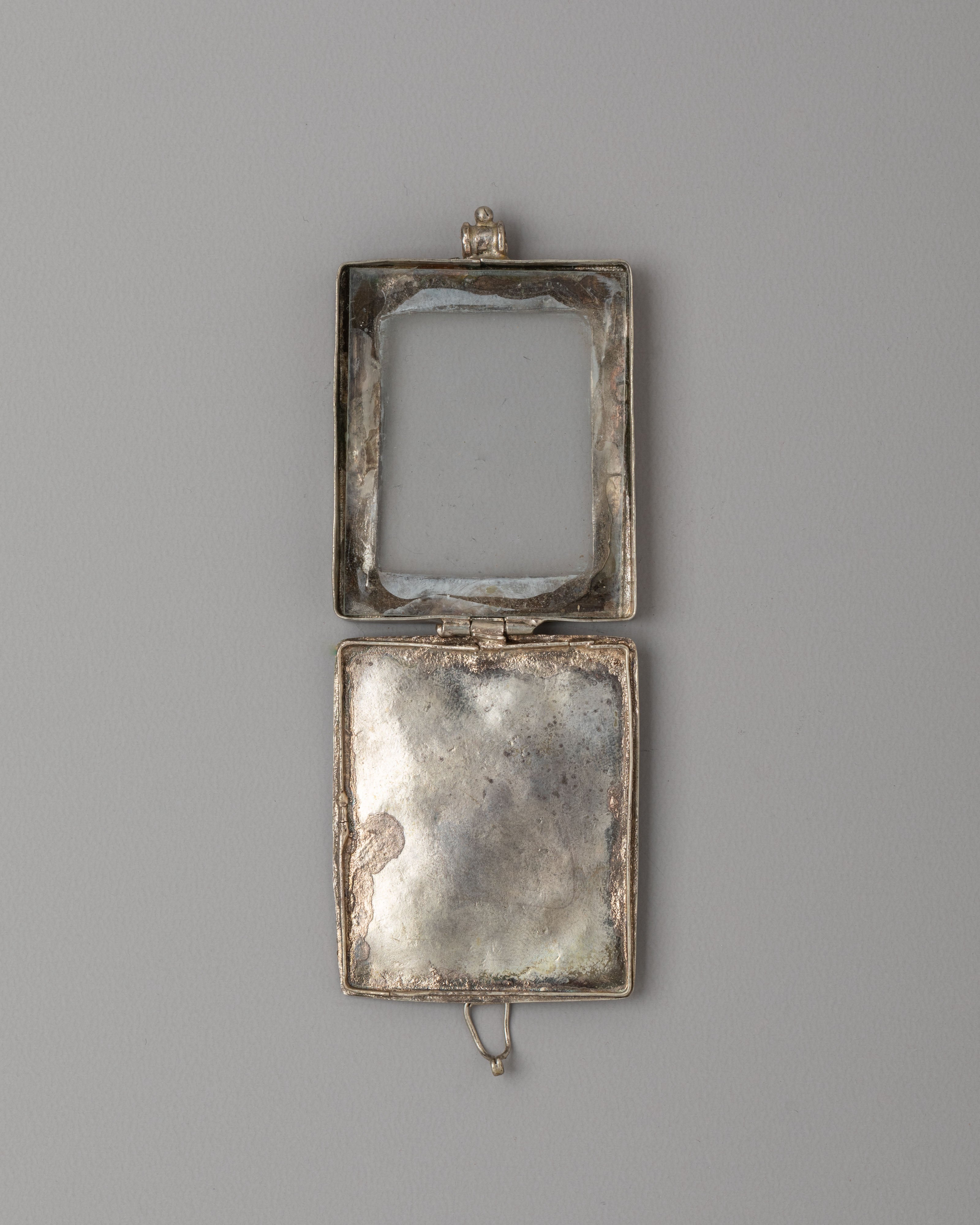 Himalayan Buddhist Tibetan Locket | Spiritual Protection Talisman