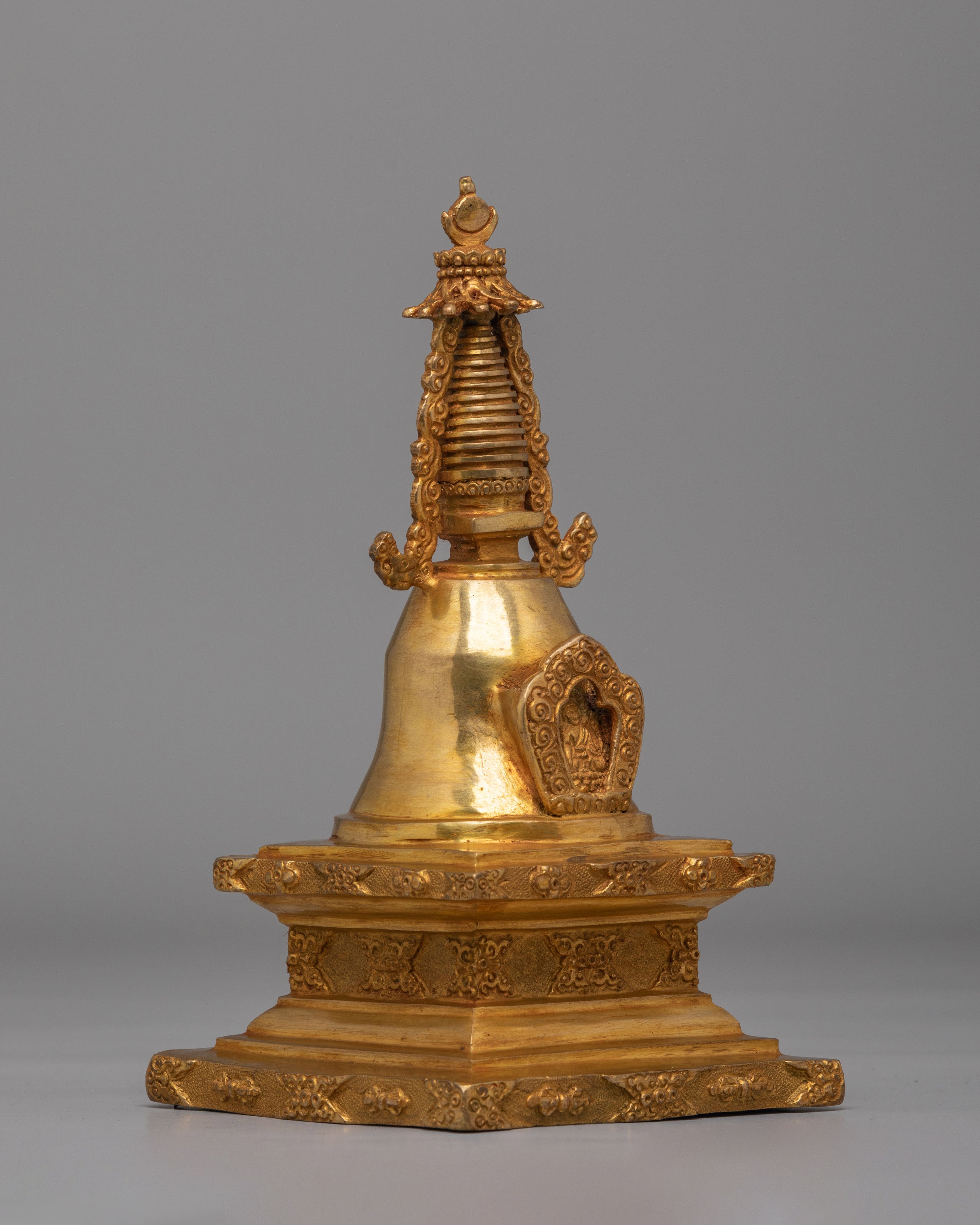 Tibetan Altar Parinirvana Stupa | Symbol of Enlightenment