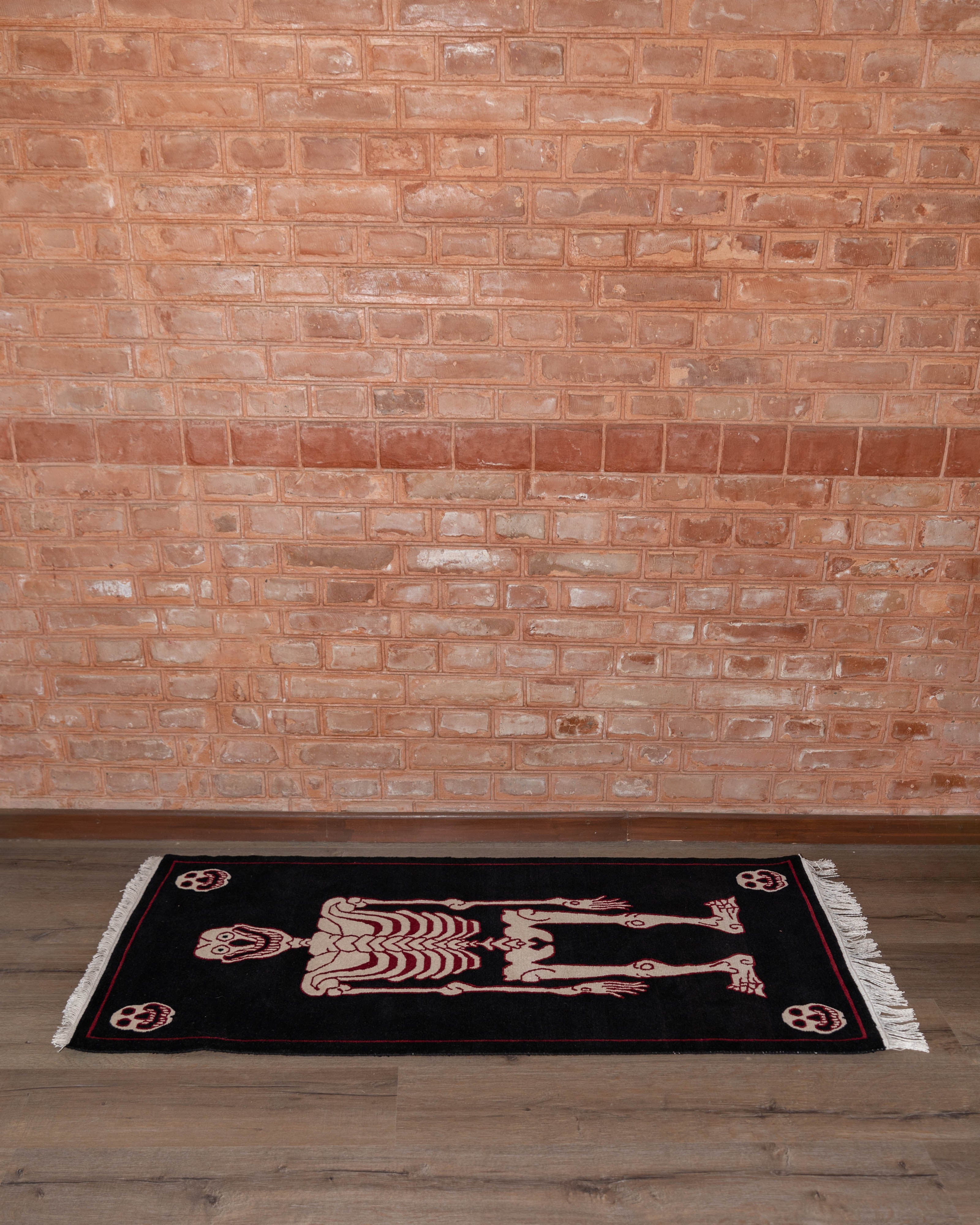 Skull Design Decorative Rug | Tibetan & New Zealand Wool with Viscose Accents