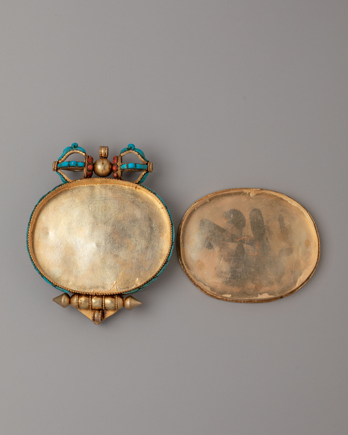 Himalayan Ghau Box Locket | A Sacred Tibetan Amulet with Cheppu Design