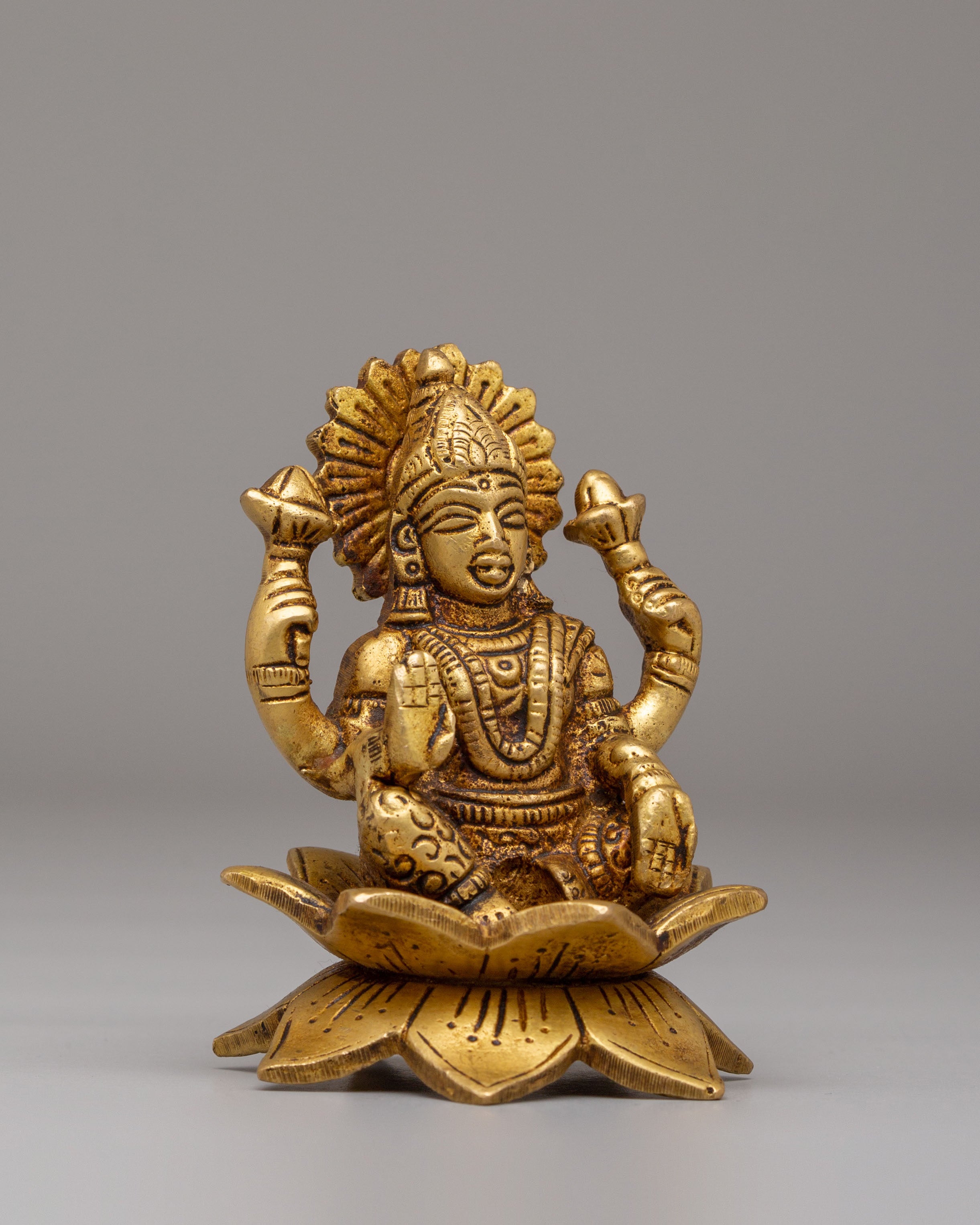 Handcrafted Laxmi Deity Statue | Elegant Home Decor