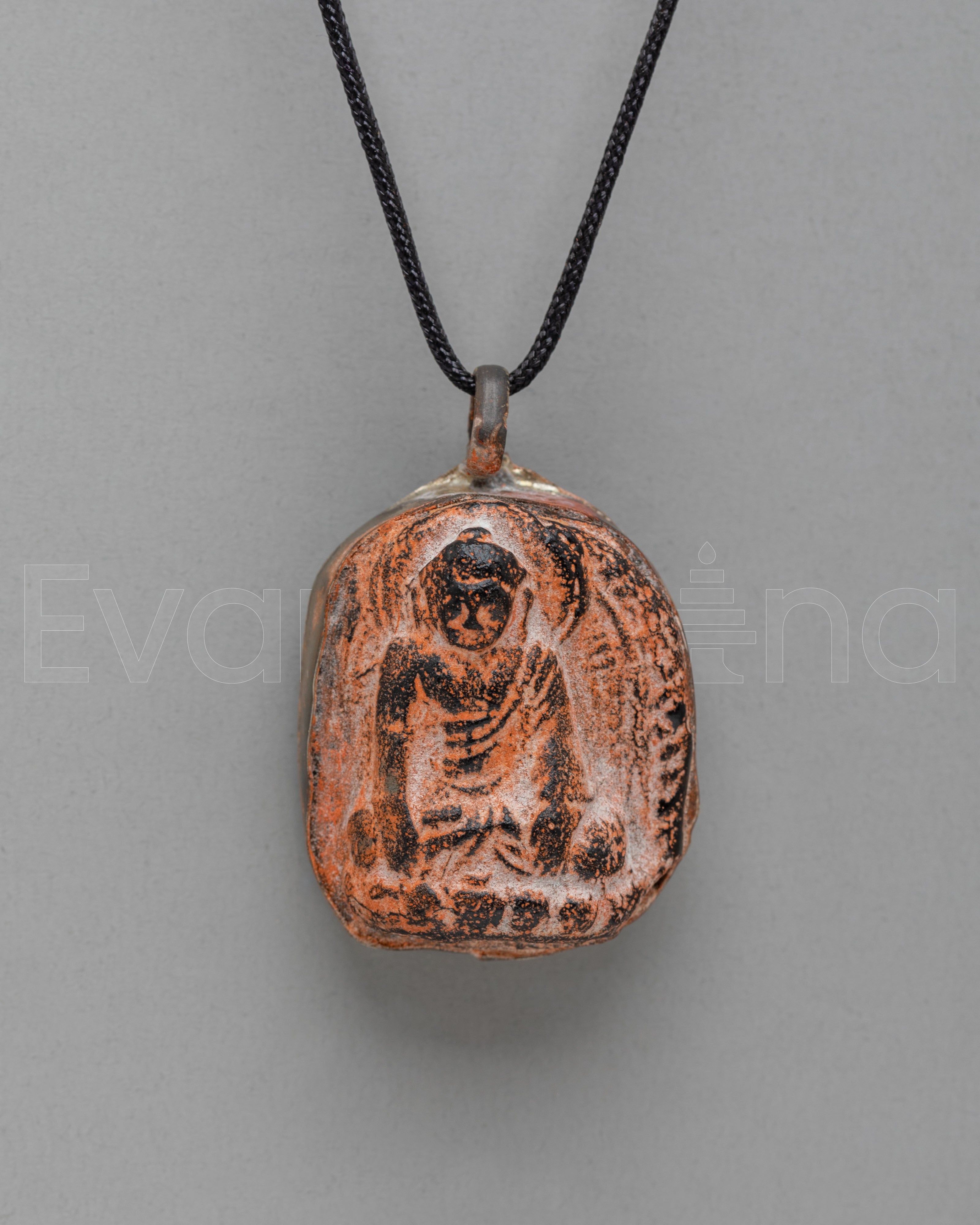 Spiritual Prayer Locket | Carved Sacred Deity Amulet