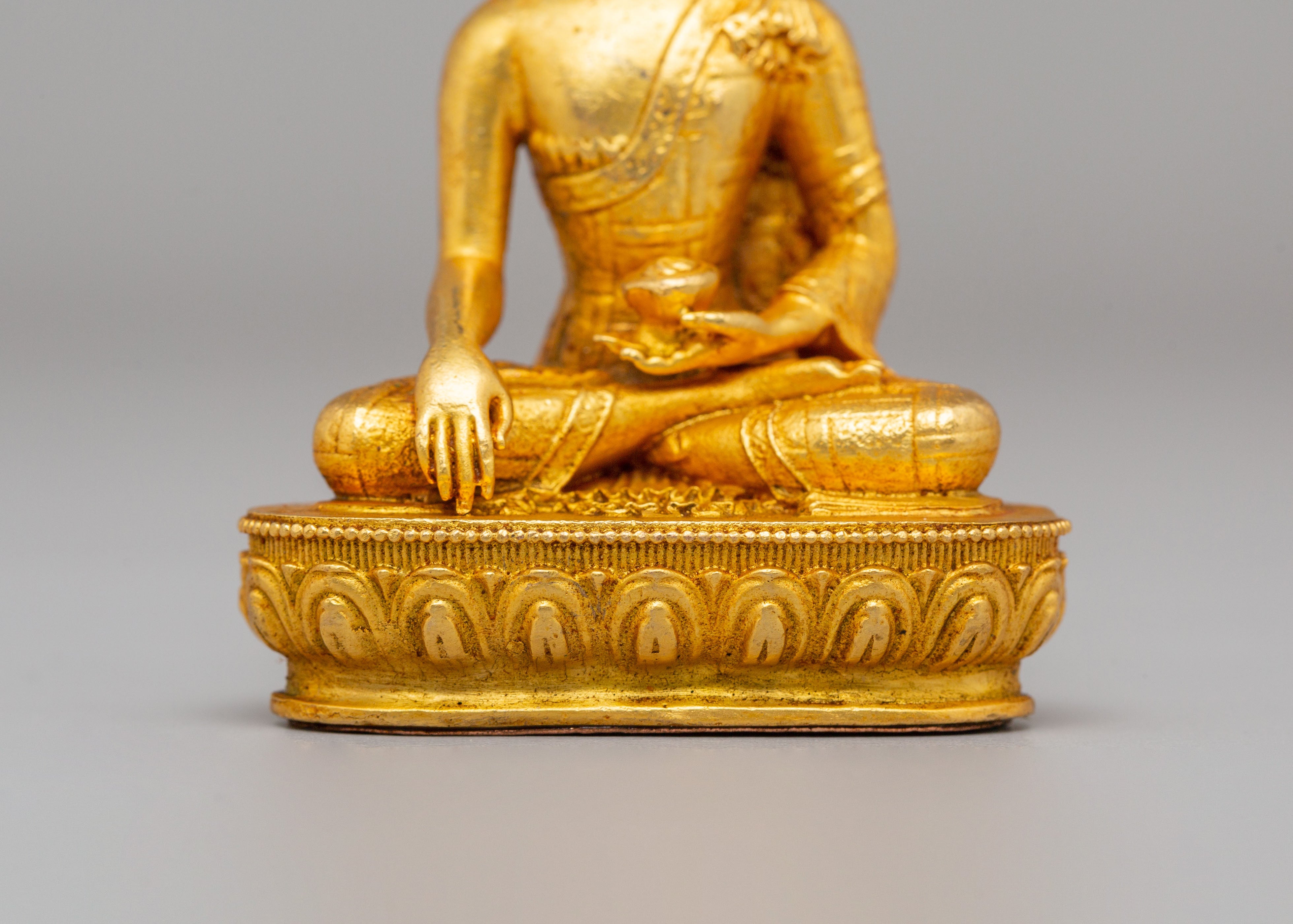 Ceremonial Shakyamuni Buddha Altar Statue | Machine Made Statue