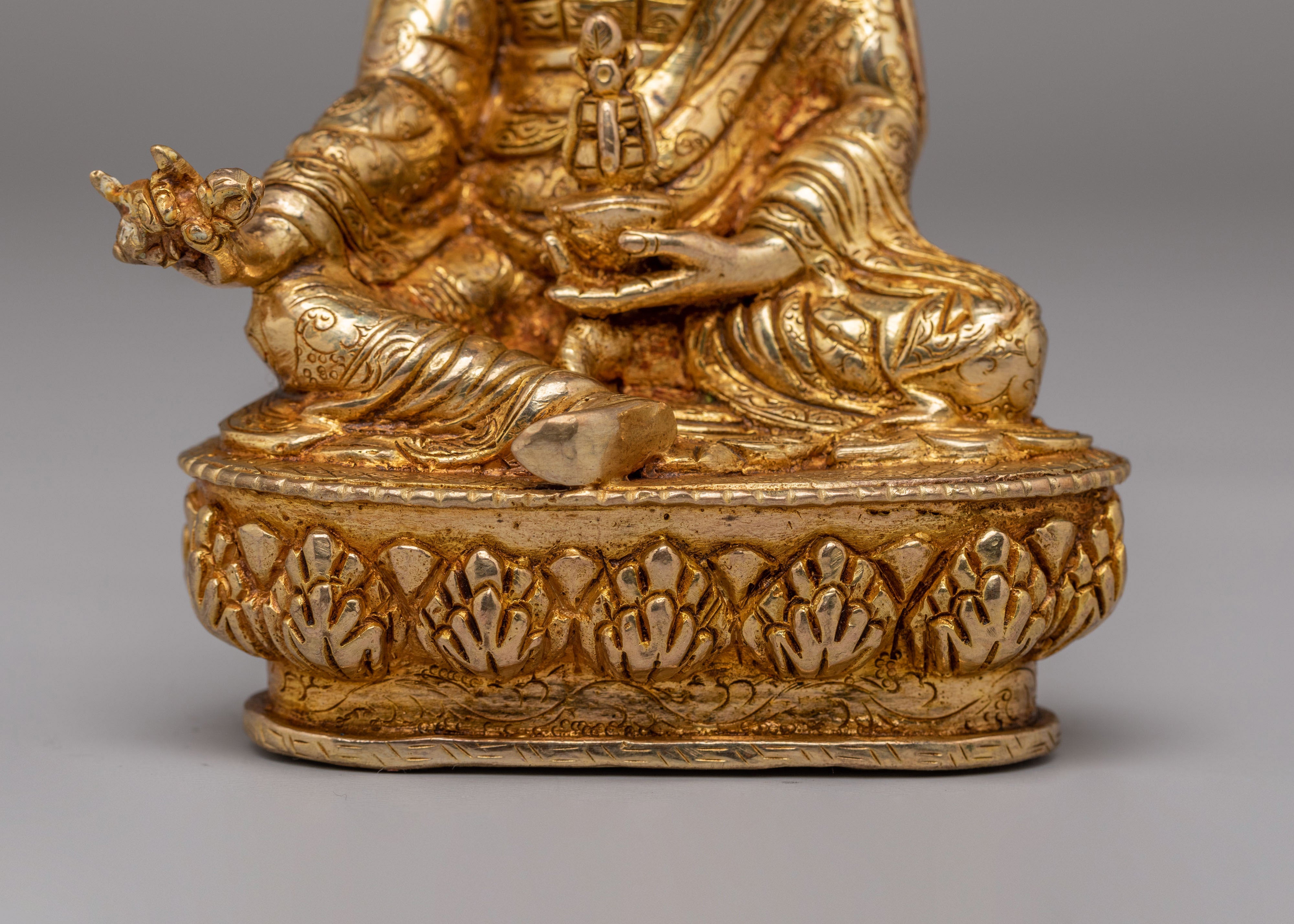 Spiritual Guru Rinpoche Statue | Padmasambhava Tibetan Deity