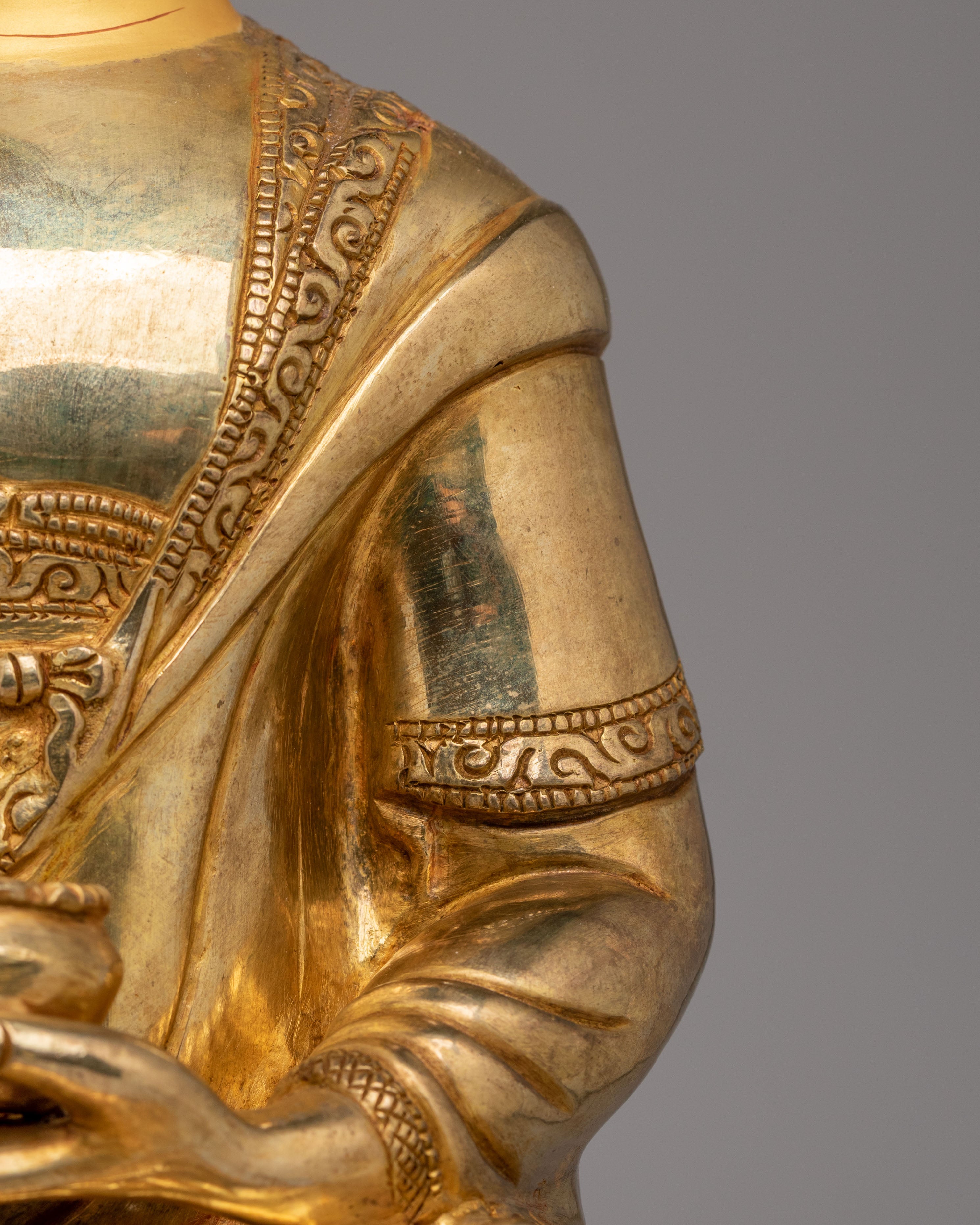 Shakyamuni Buddha Shrine Statue | Traditional Buddhist Artwork