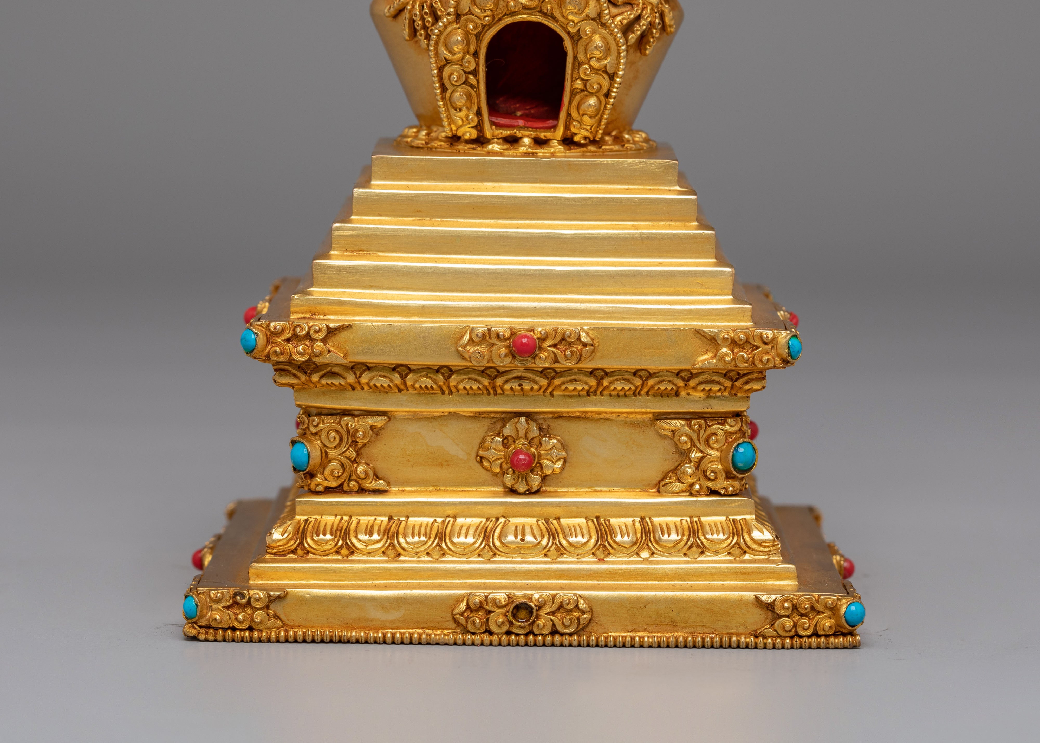 Machine-Made Altar Enlightenment Stupa | Symbol of Buddha’s Victory Over Mara