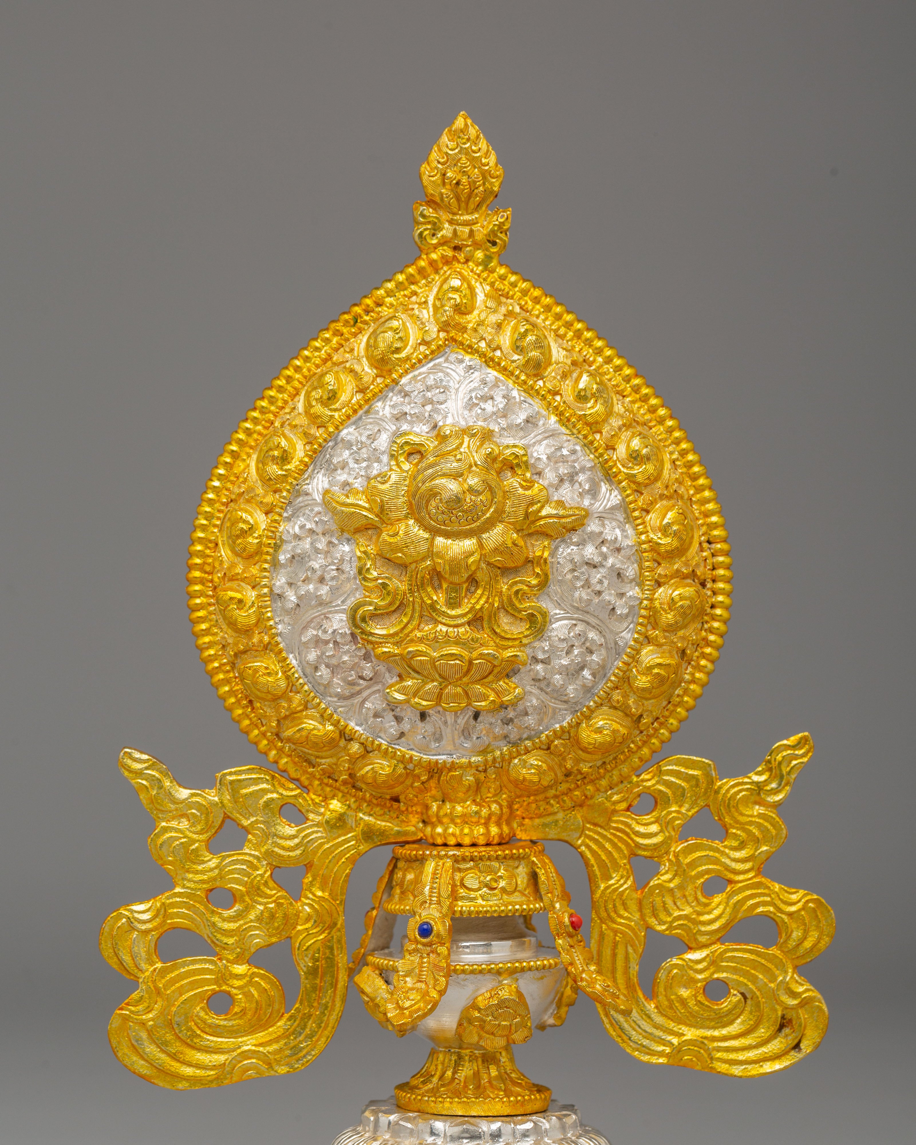 Tibetan Altar Eight Auspicious Symbols | Tibetan Buddhist Ritual Tools