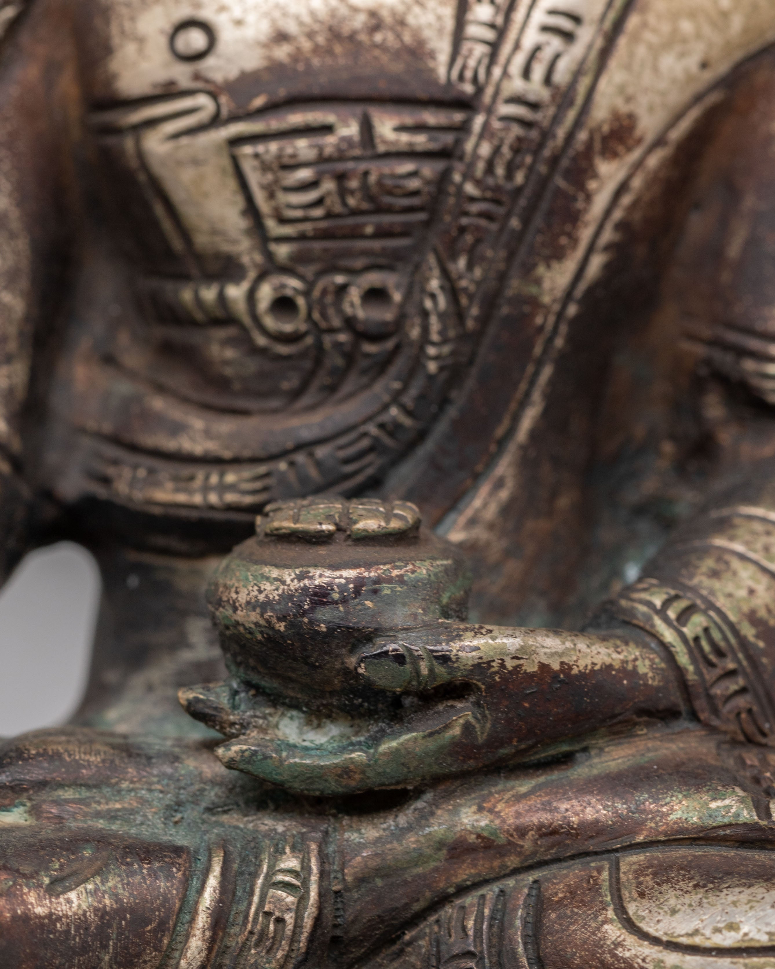 Enlightened Buddha Shakyamuni Statue | Antique Finish Buddhist Art