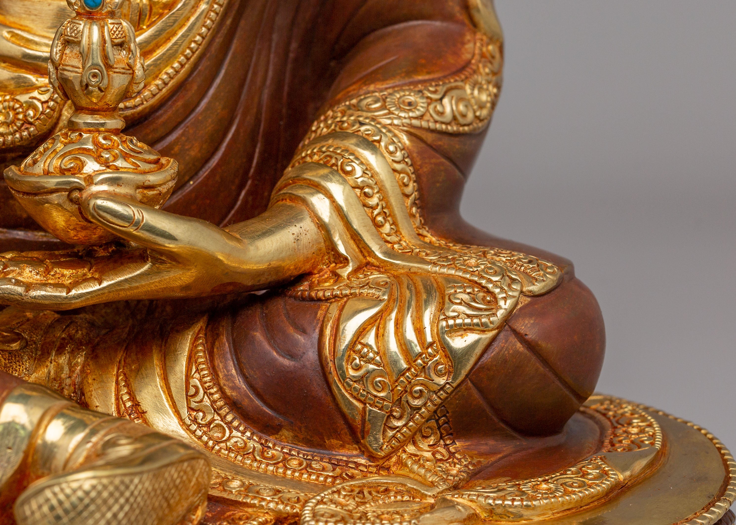 Spiritual Tibetan Guru Rinpoche Figurine | Symbol of Vajrayana Wisdom, Protection