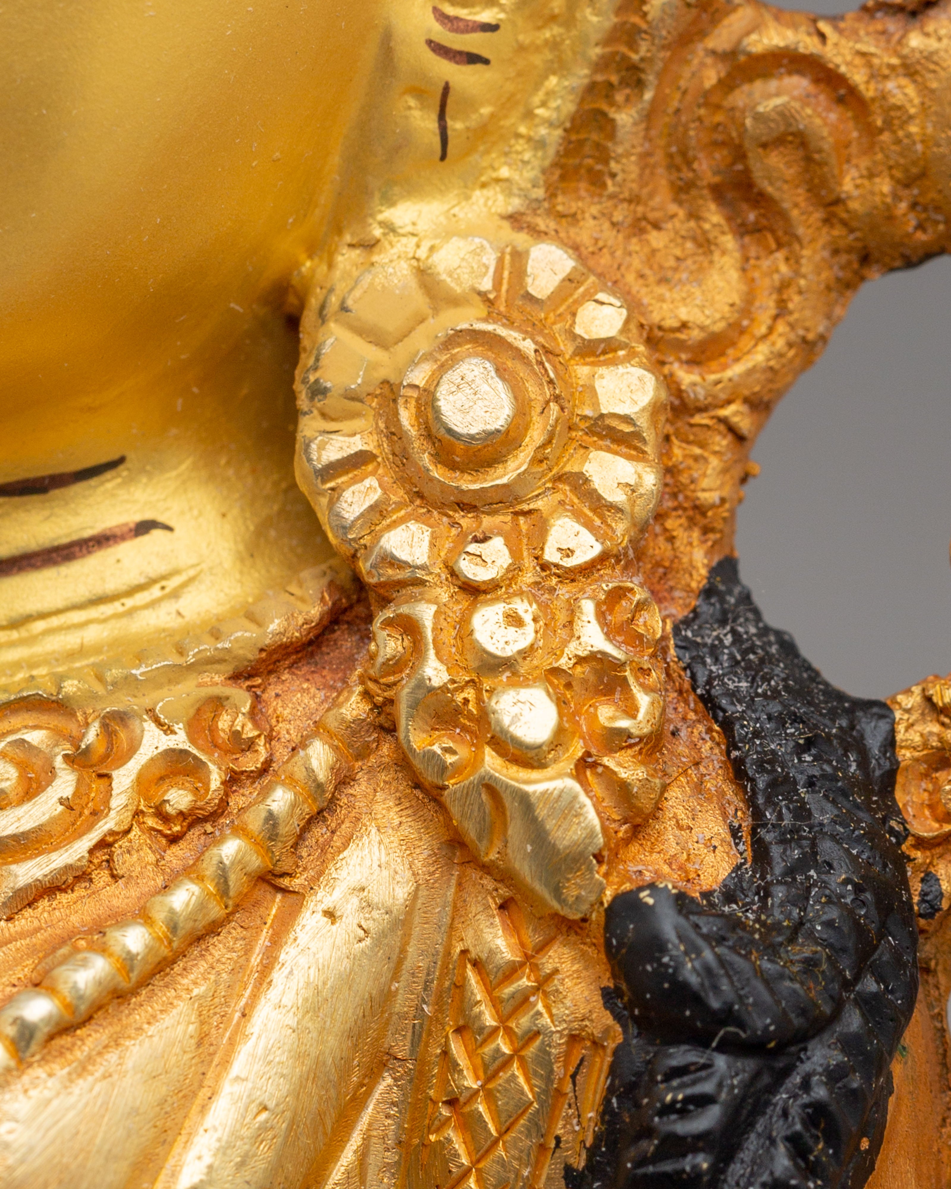 Shyama Tara Deity Statue | Traditional Himalayan Artwork