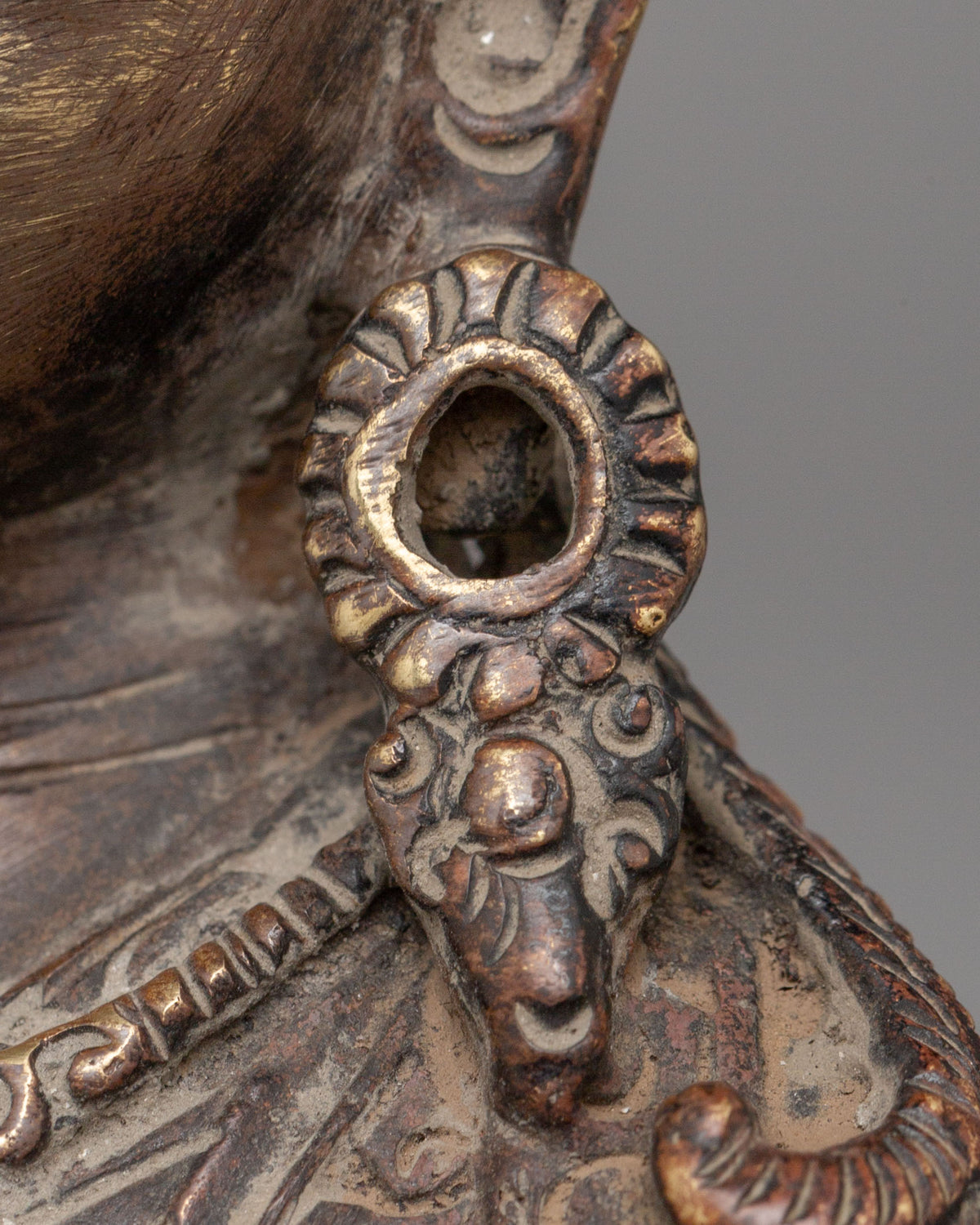 Tibetan Spiritual Guru Rinpoche Statue | Symbol of Wisdom & Compassion