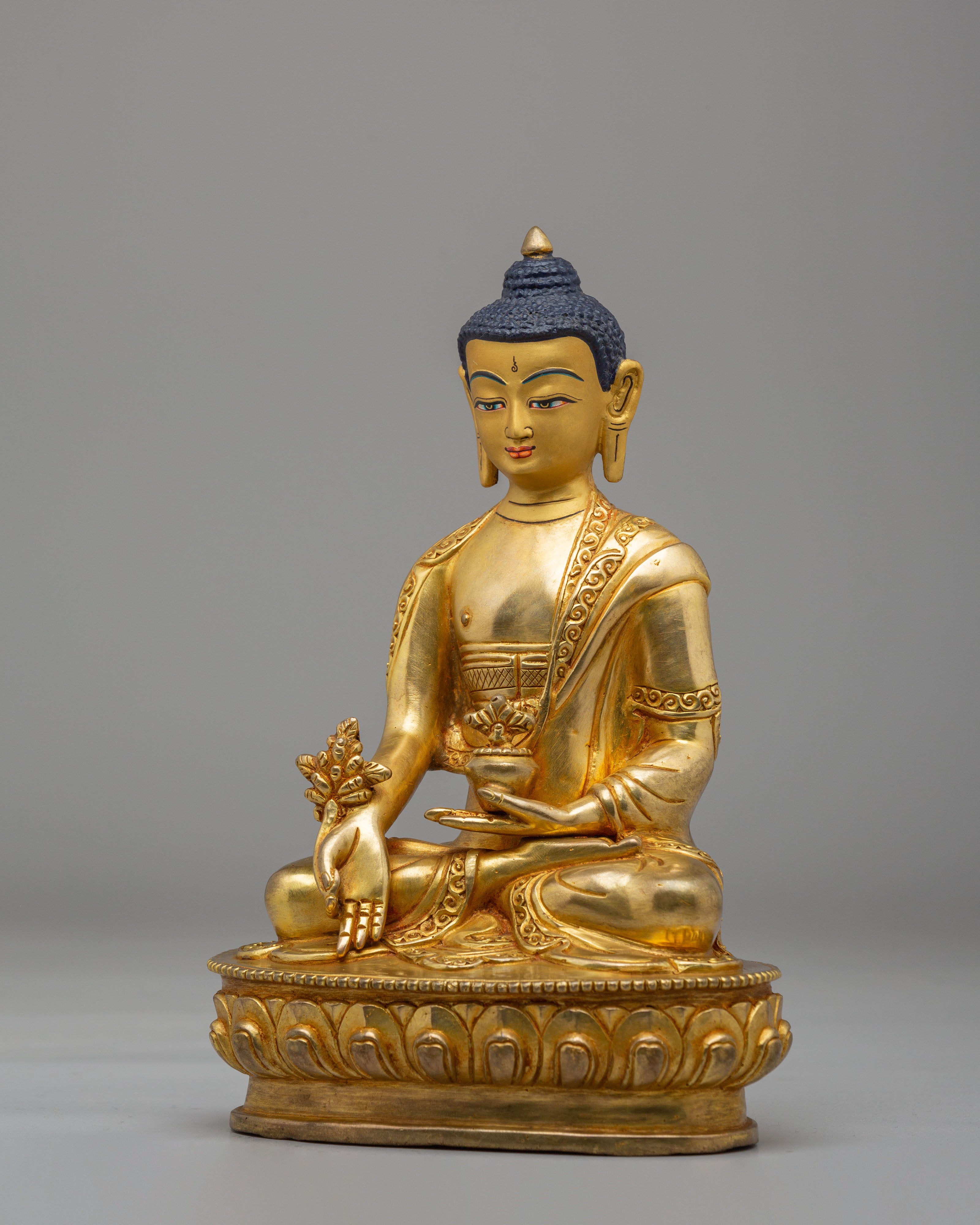 Himalayan Bhaisajyaguru Statue | Symbol of Healing and Inner Peace