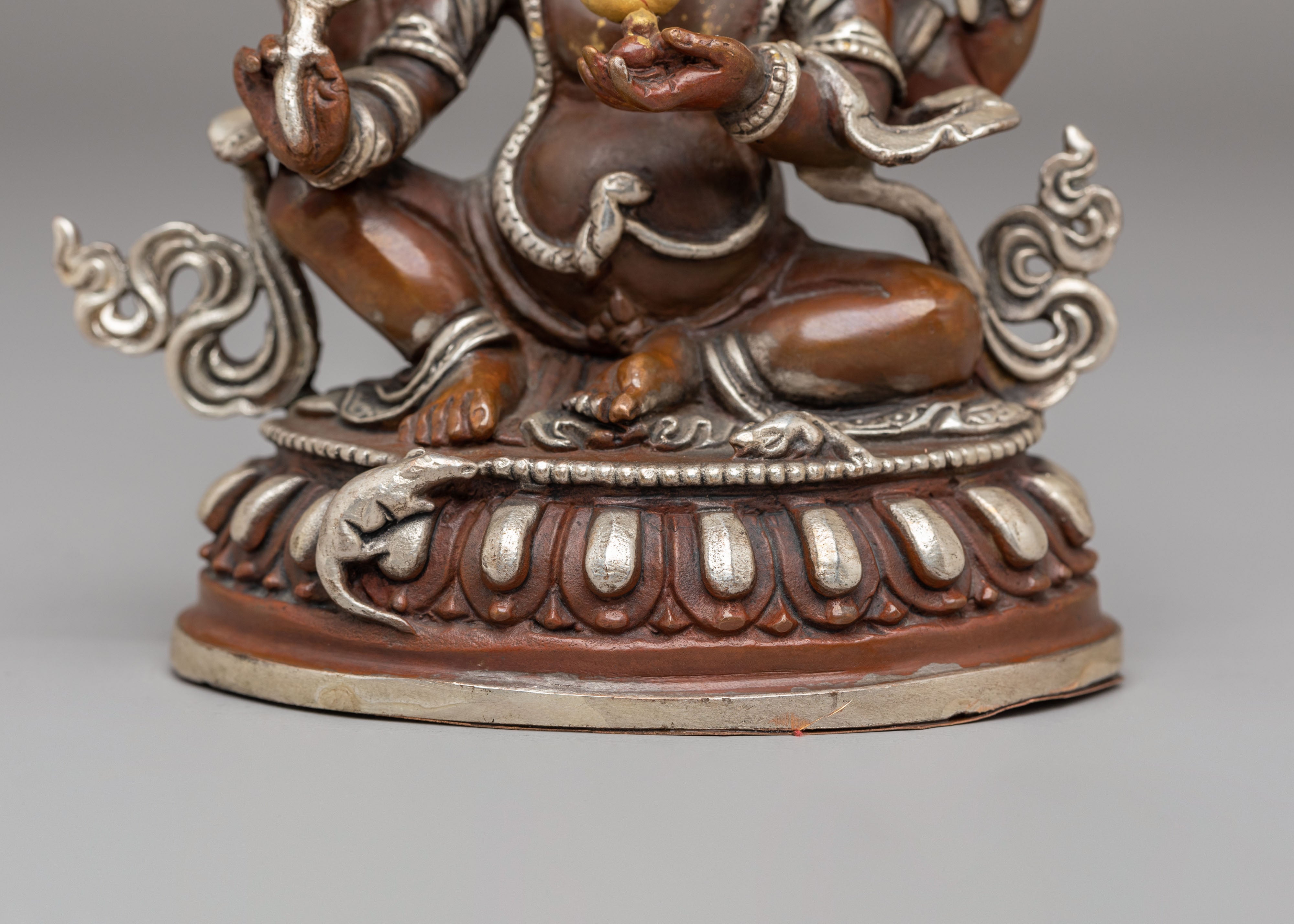 Handcrafted Ganesha Figurine | Statue for Prosperity and Spiritual Blessings