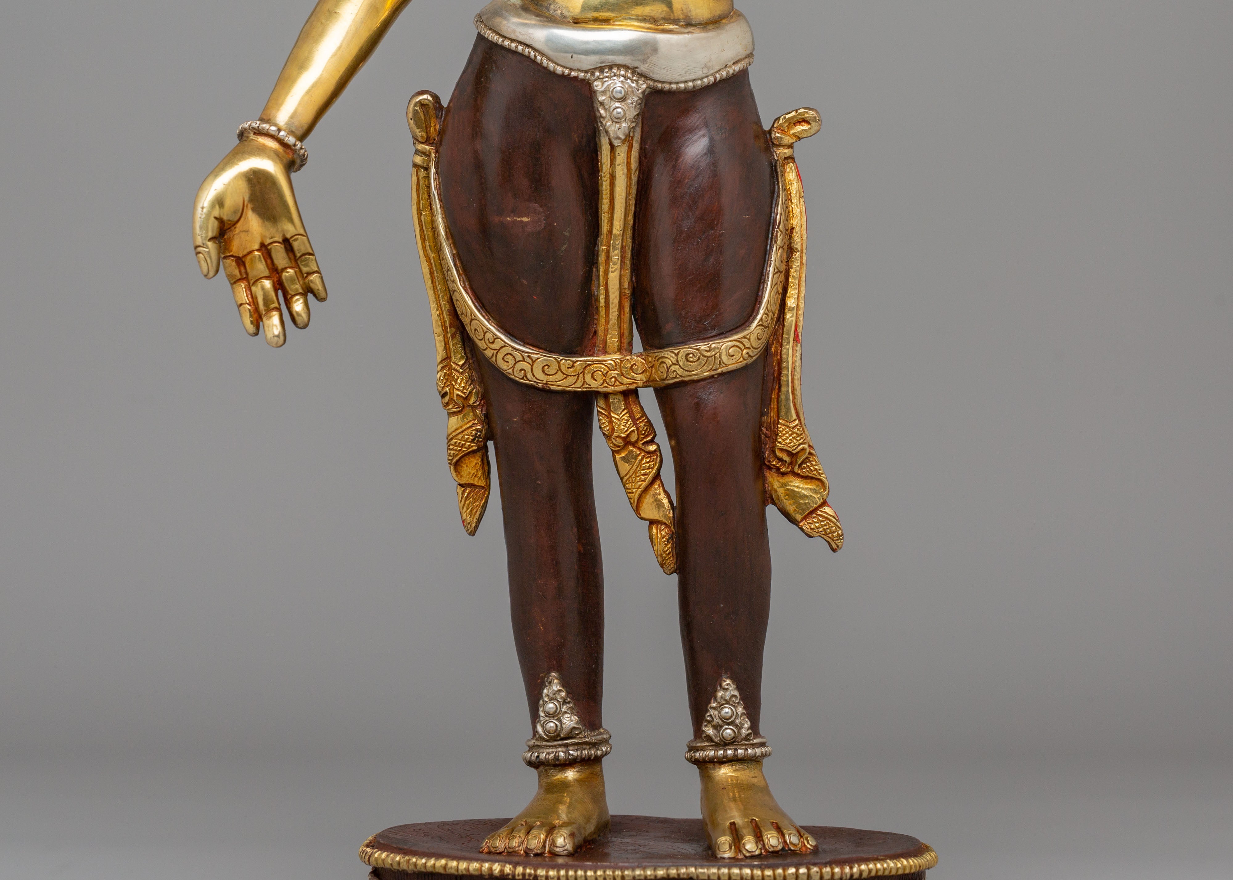 Statue of Bodhisattva Lokeshwora | Traditional Buddhist Art