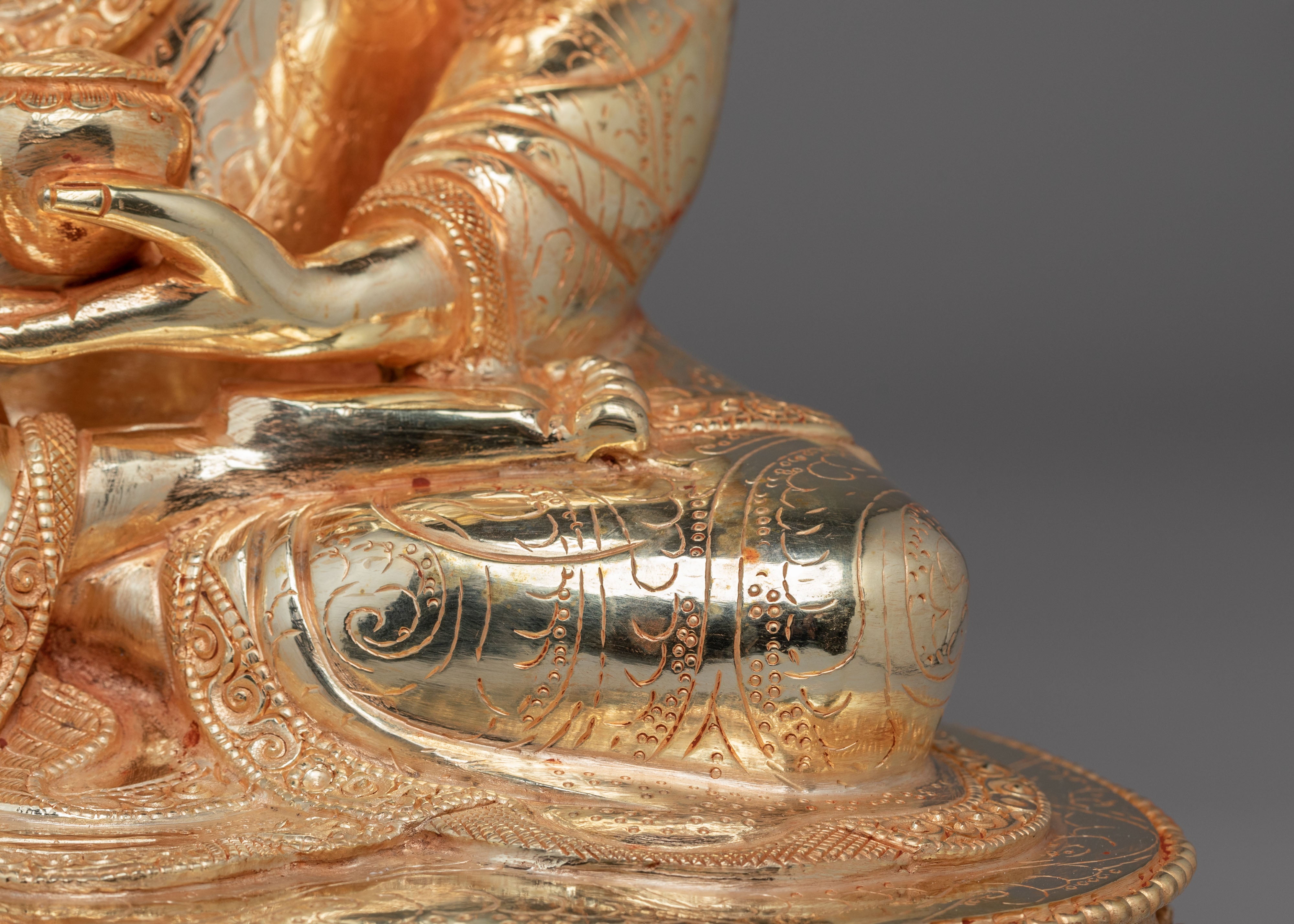 Himalayan Altar Buddha Shakyamuni Statue | Symbol of Enlightenment