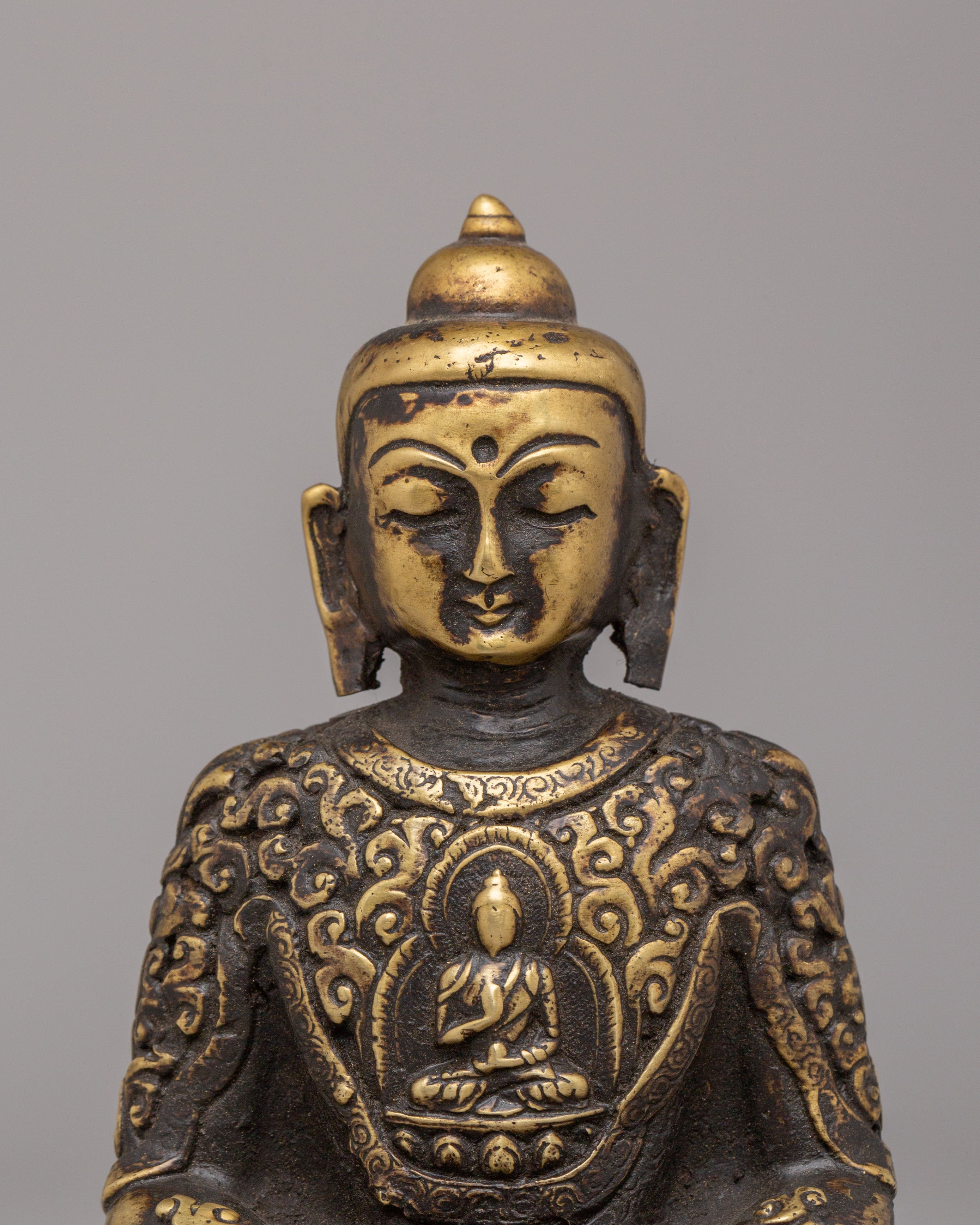 Tibetan Amitabha Buddha Sculpture | Sacred Symbol of Compassion & Enlightenment