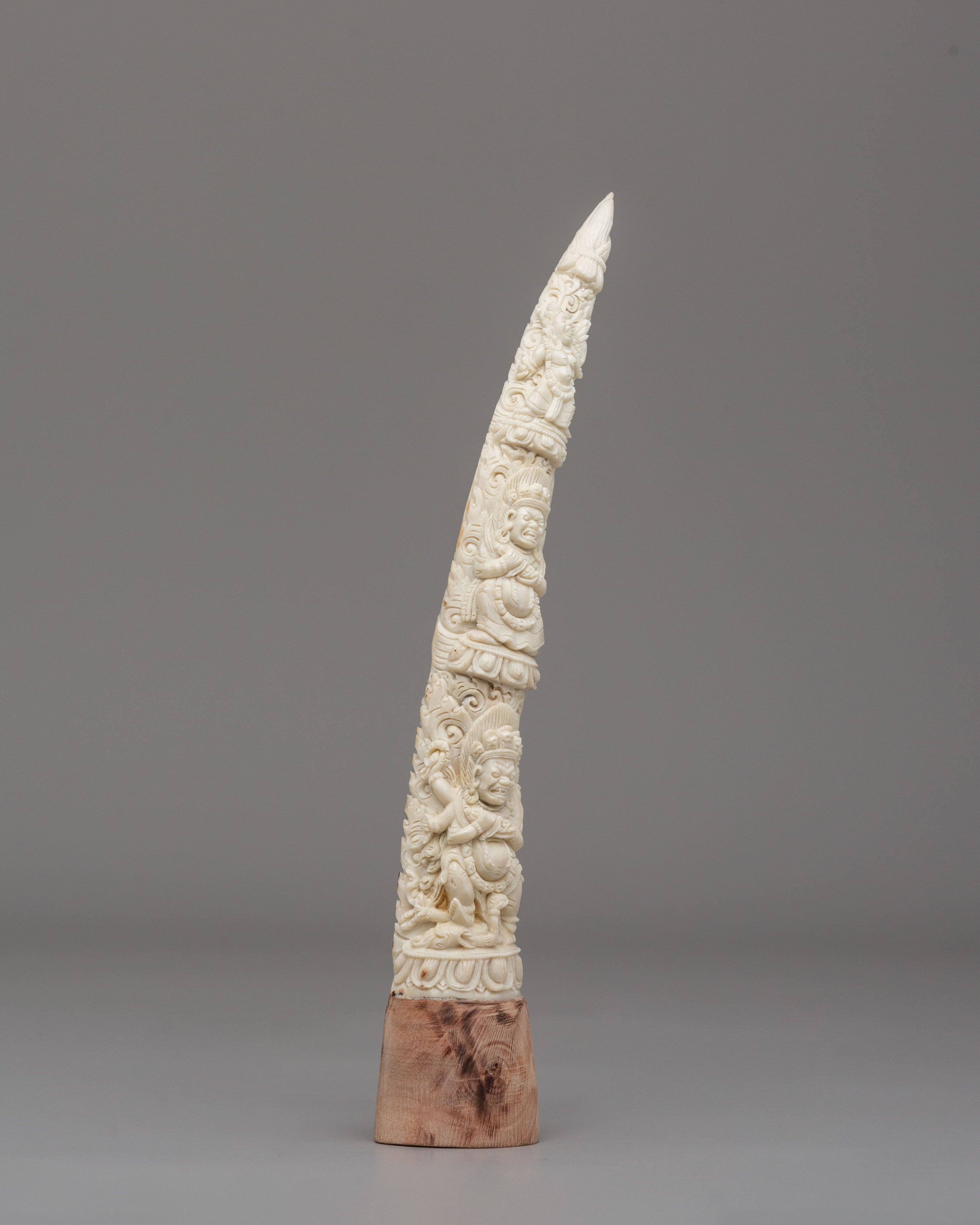 Sacred Mahakala Horn | Hand-Carved Tibetan Ritual Artifact