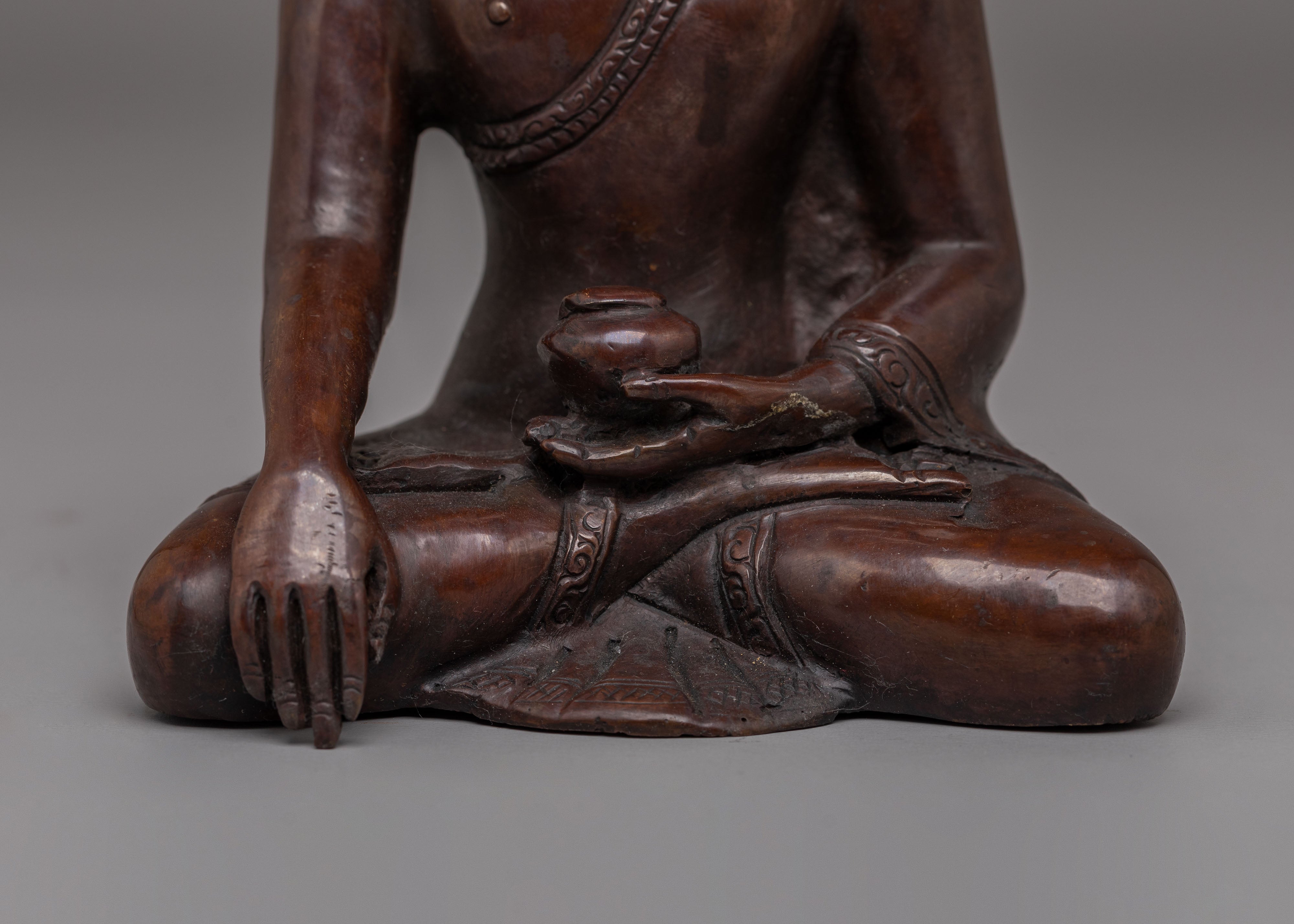Shakyamuni Buddha Enlightenment Statue | Handcrafted Oxidized Copper Artwork