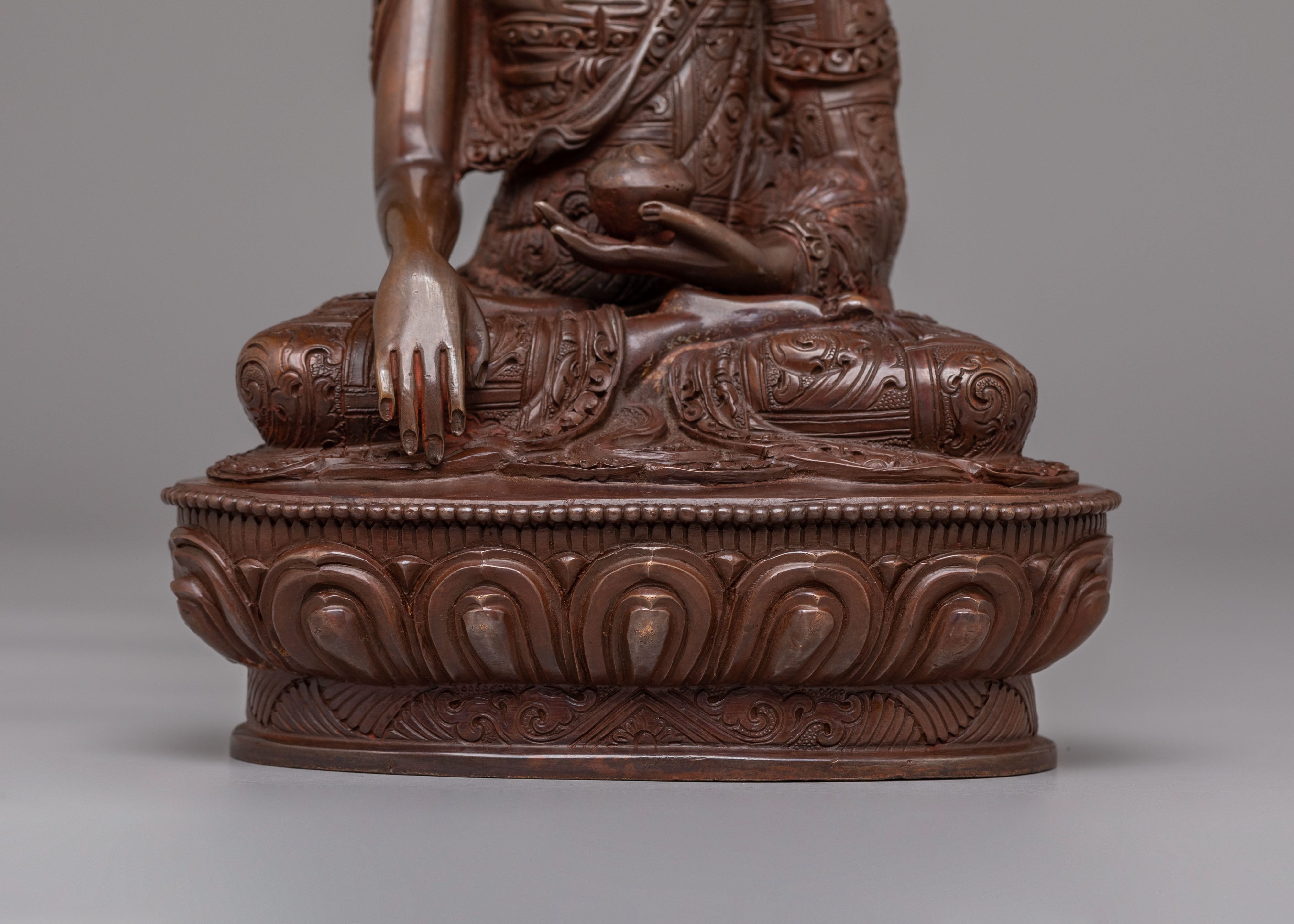 Ceremonial Shakyamuni Buddha Statue | Symbol of Enlightenment