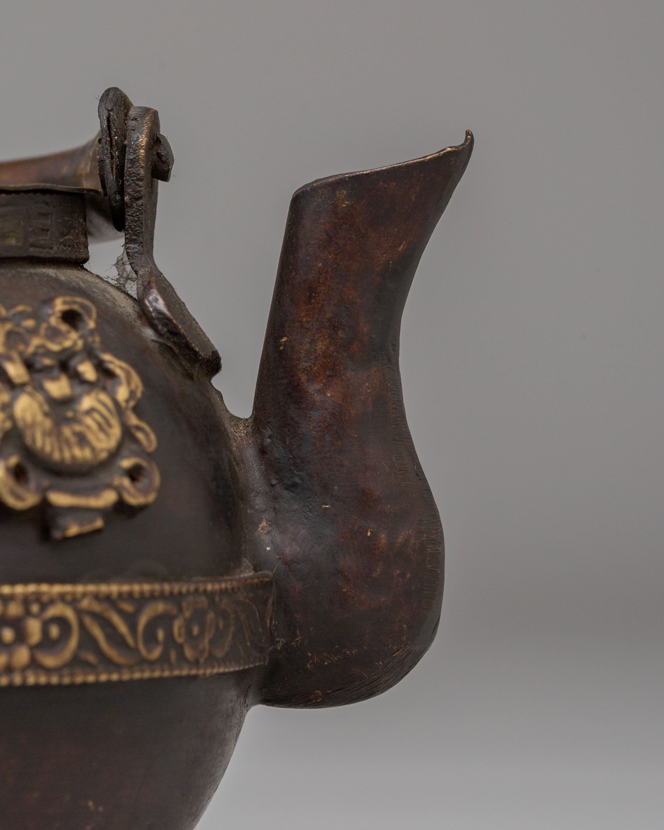 Decorative Tibetan Teapot | Himalayan Artwork