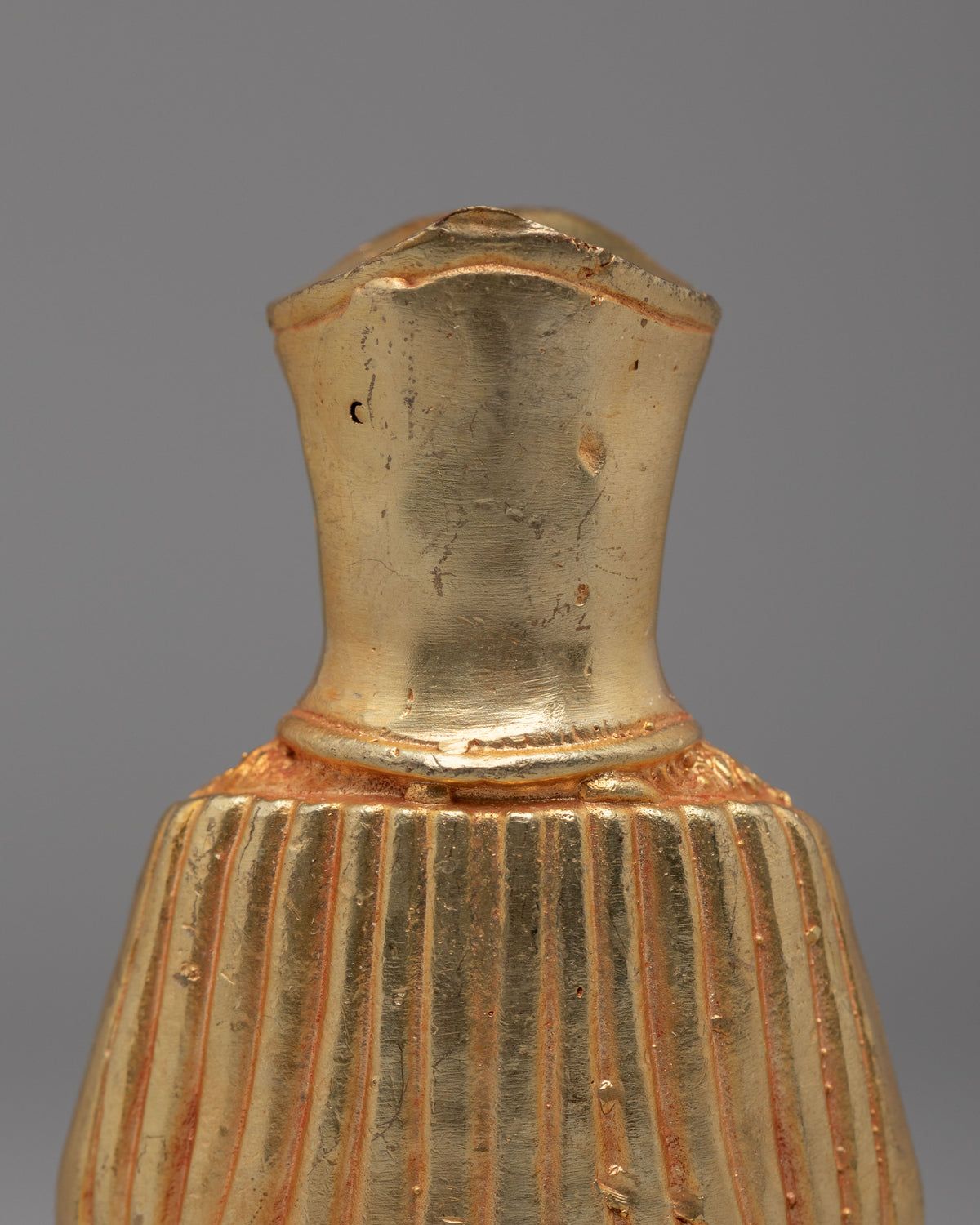 Traditional Sacred Gampopa Statue | A Symbol of Wisdom and Compassion