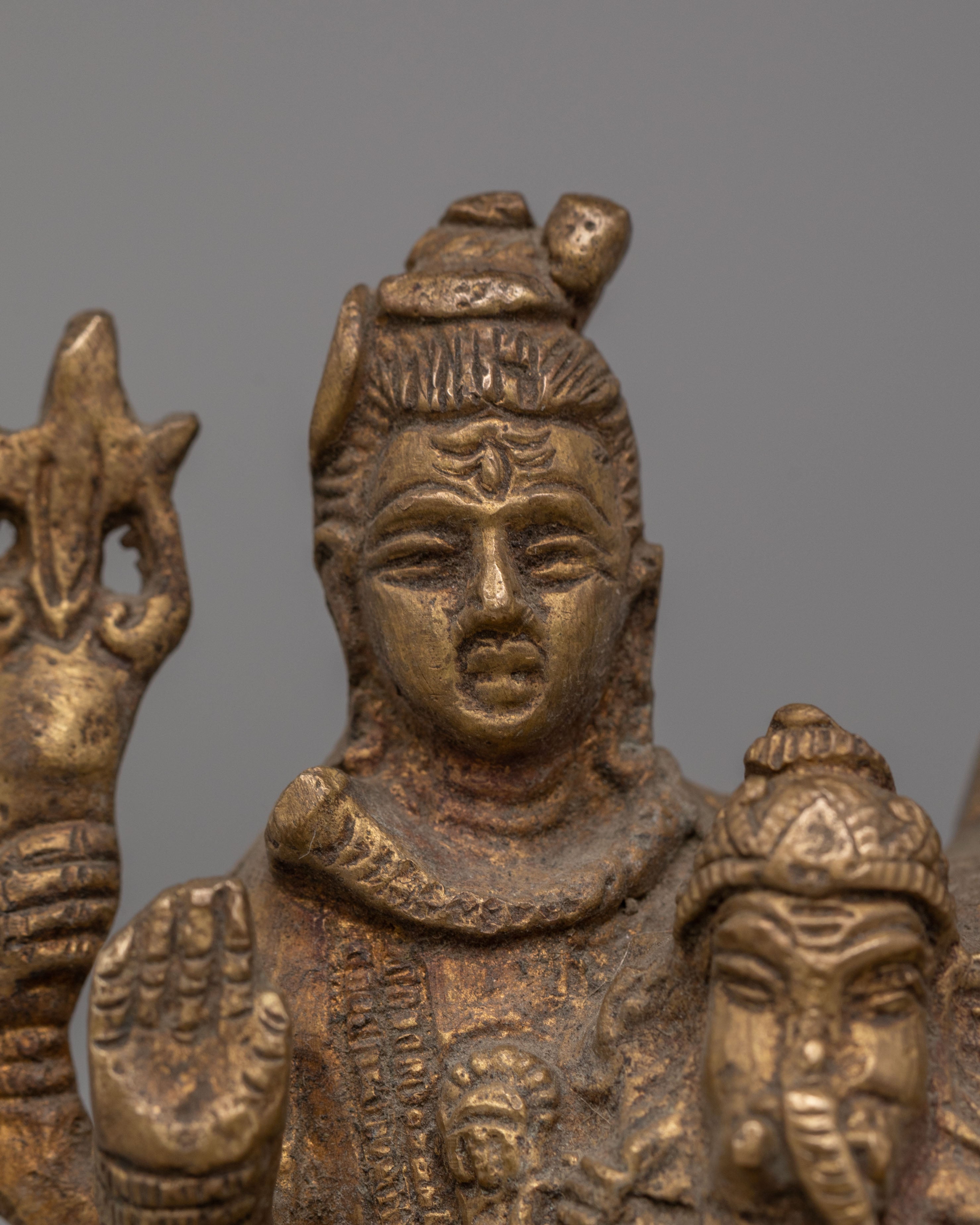 Handcrafted Shiva Family Statue | Lord Shiva Family Statue