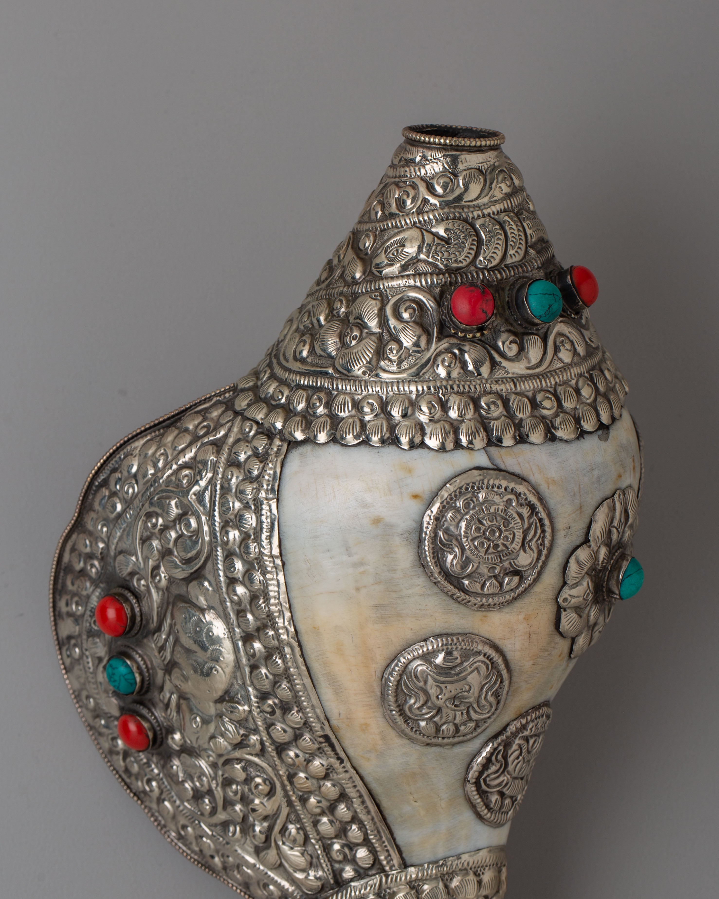 Handcrafted Ritual Conch Shell for Ceremonies | Ritual Conch Shell for Shrine Use