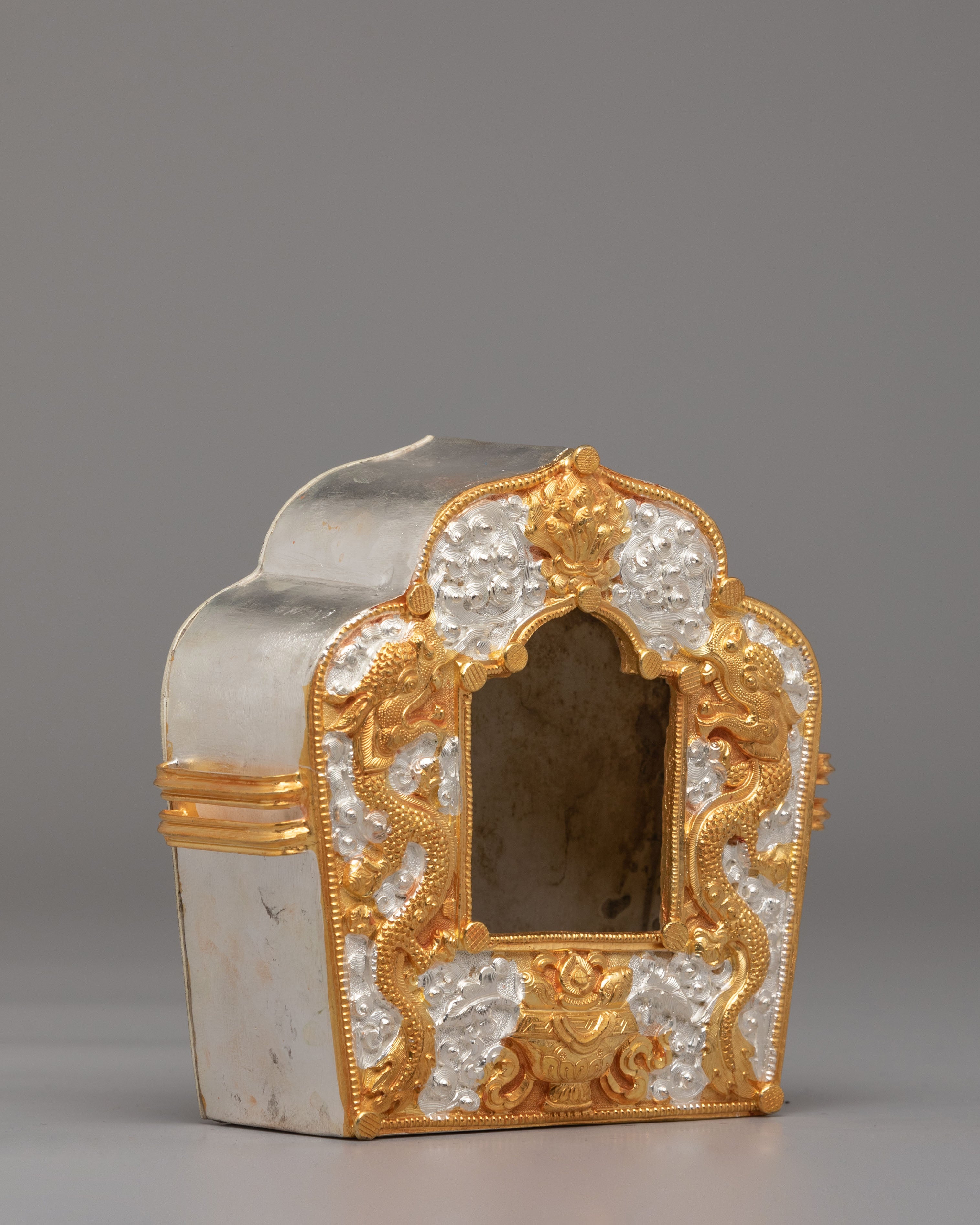 Buddhist Prayer Ghau Amulet Box | Dragon and Offering Motifs