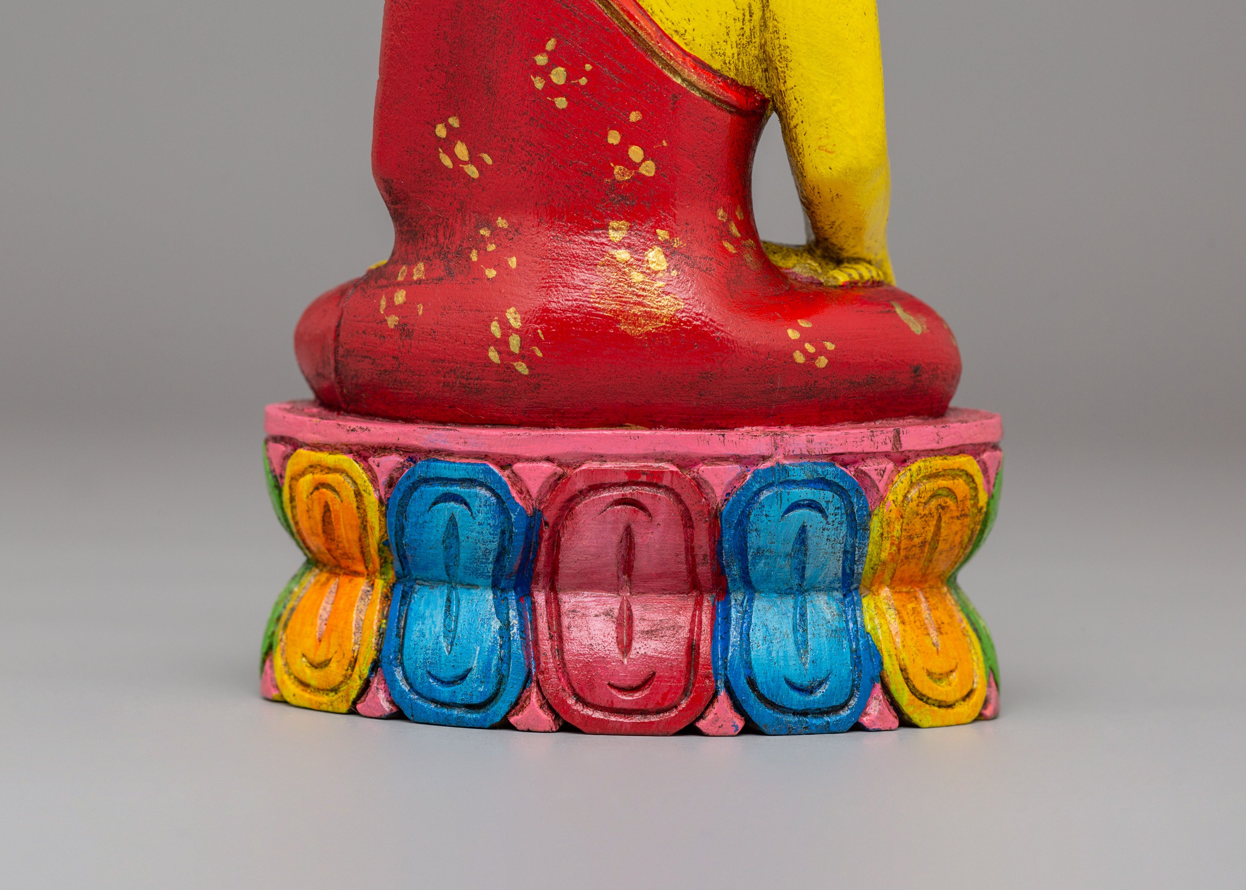 Spiritual Ratnasambhava Statue | Symbol of Wisdom and Prosperity