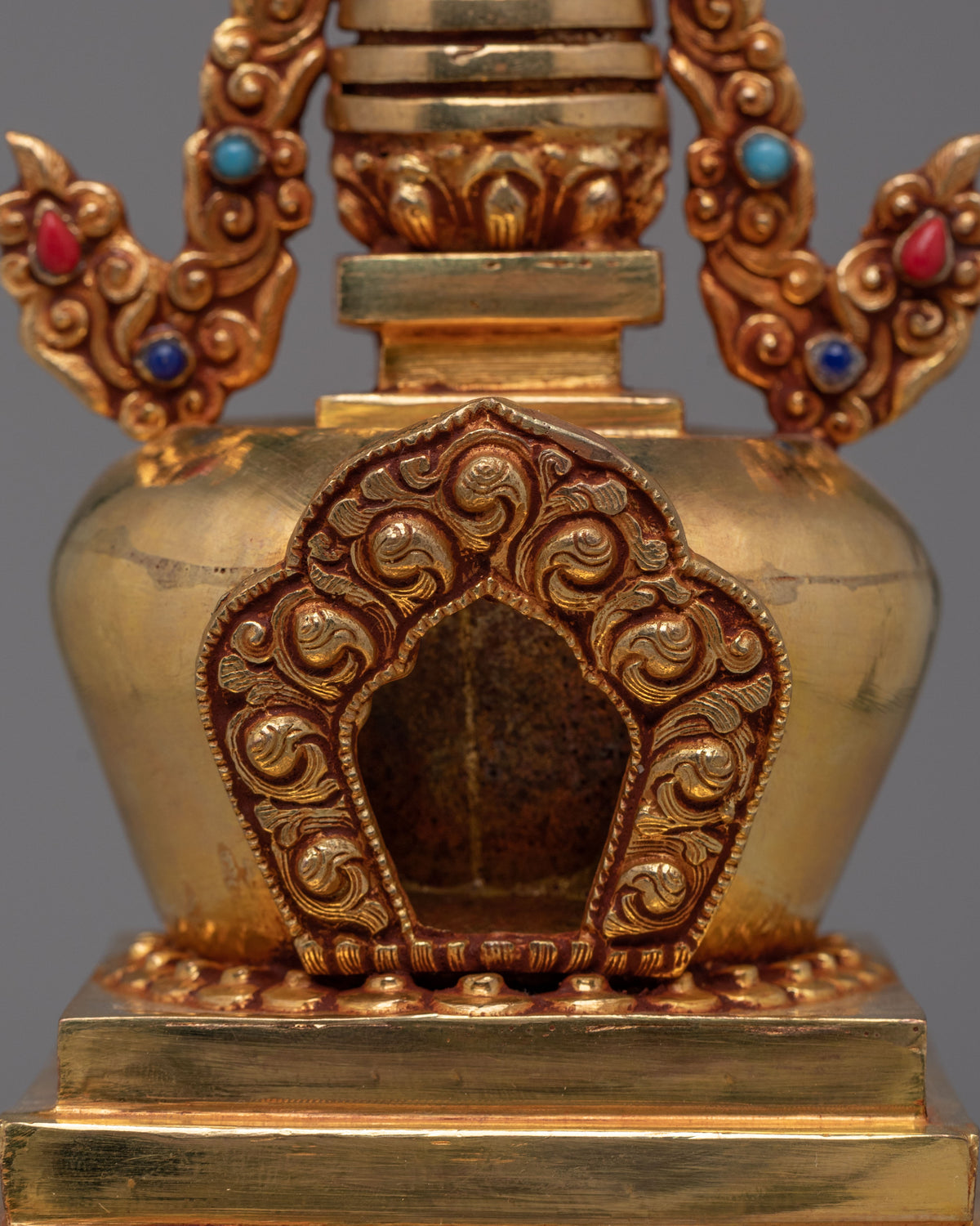 Spiritual Tibetan Stupa for Ceremonies | Stupa for Altar Decor