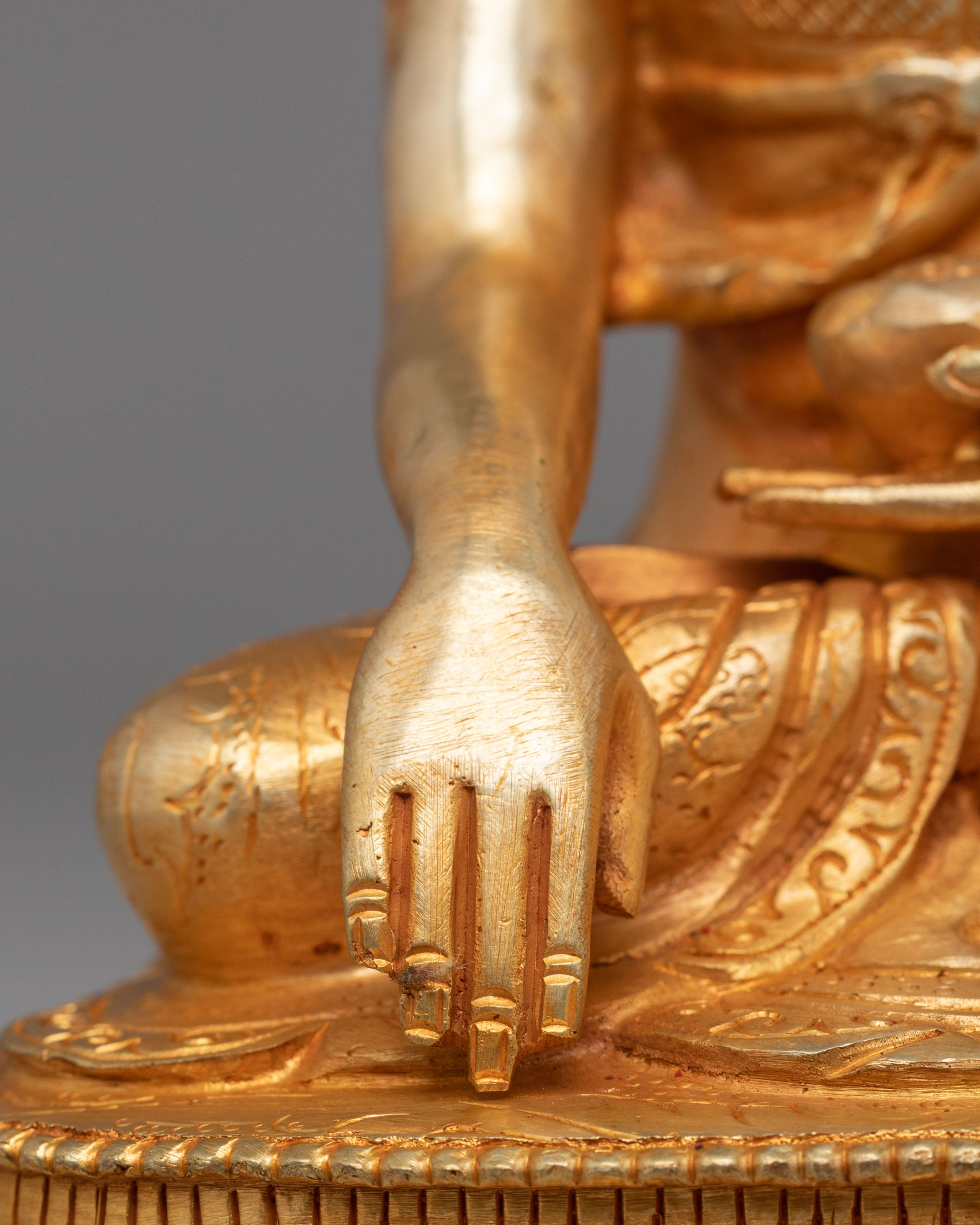 Sacred Shakyamuni Buddha Figure | A Symbol of Peace and Enlightenment