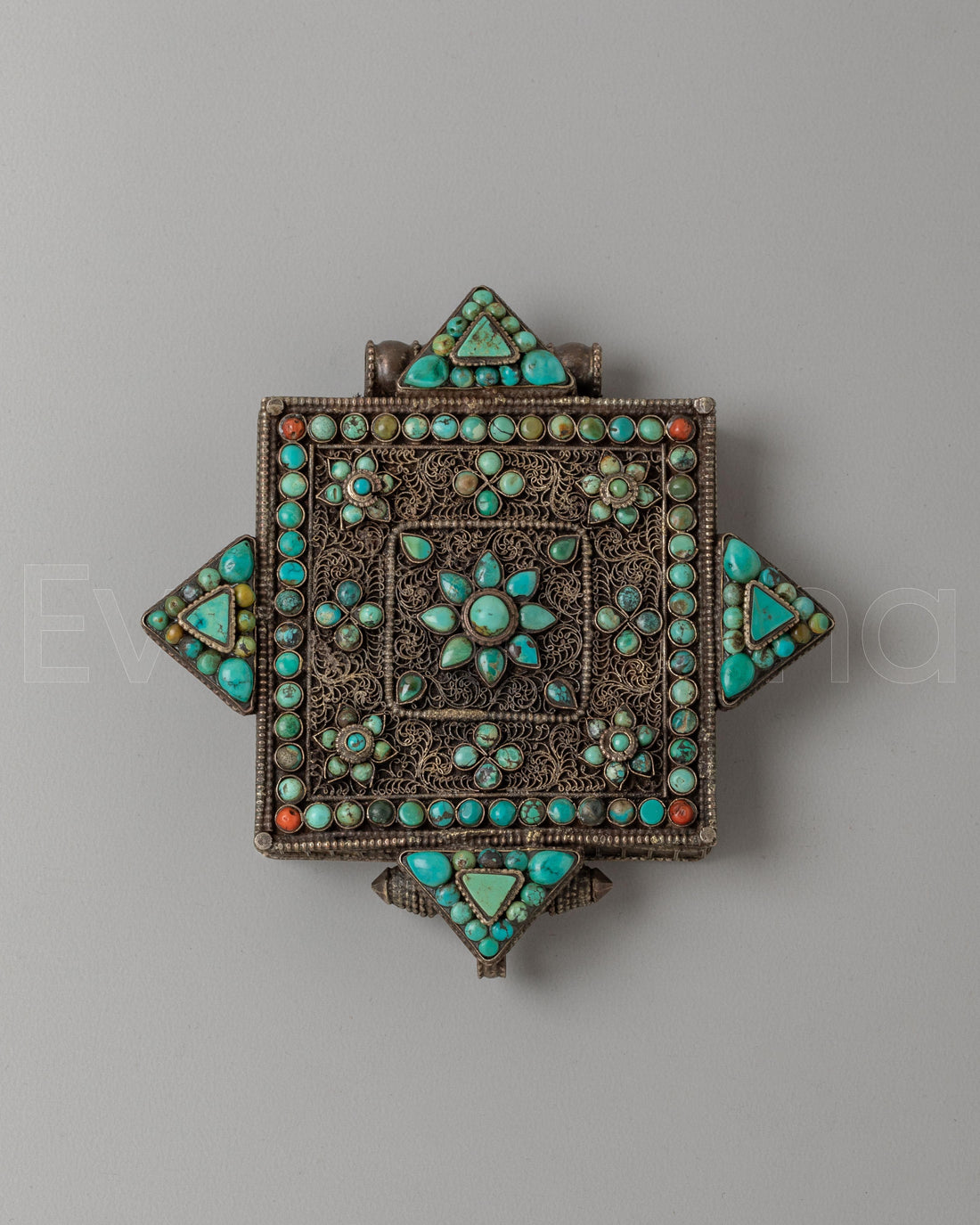 White Metal Ghau Box Locket 