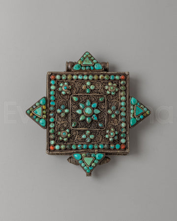 White Metal Ghau Box Locket 