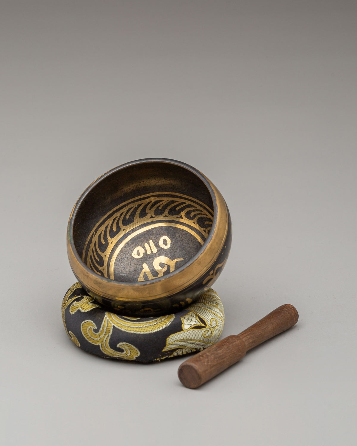 Spiritual Meditation Singing Bowl | Bronze Tibetan Mantra Sound Bowl