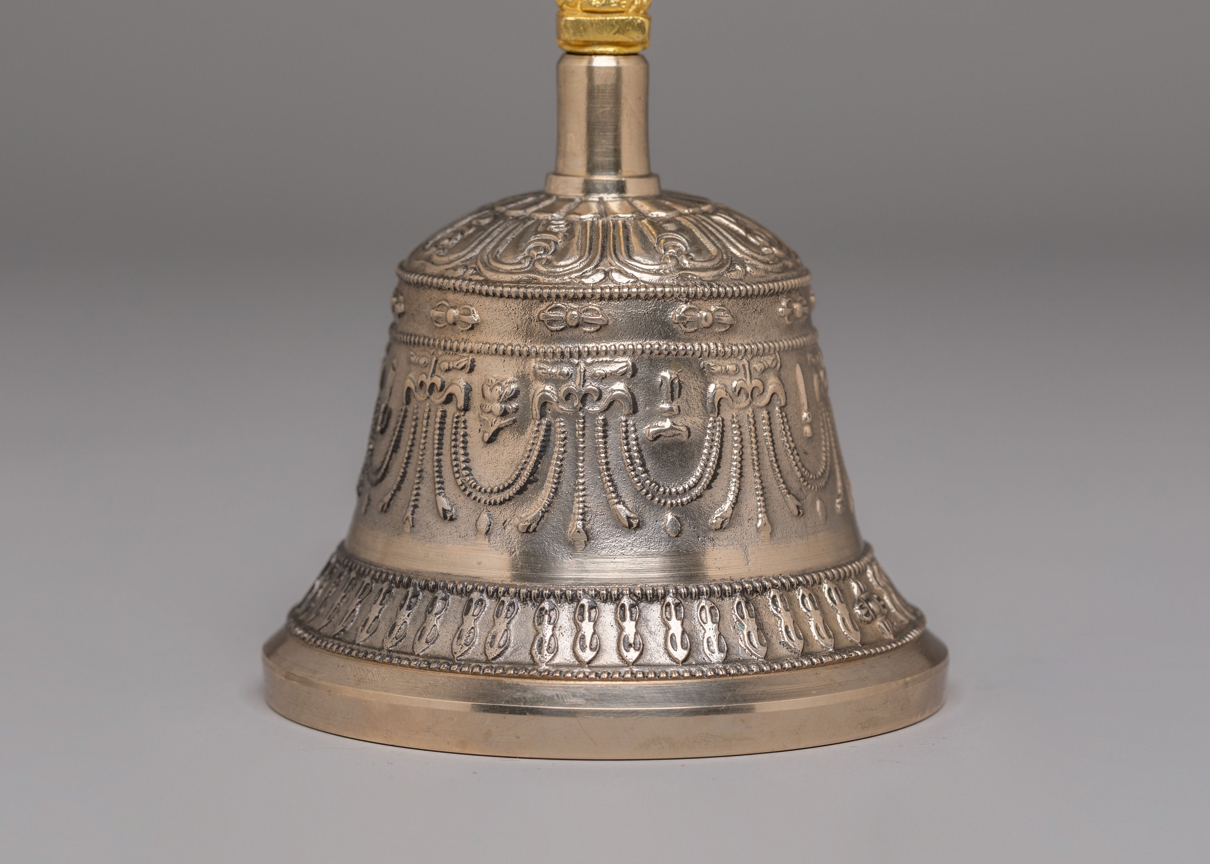 Traditional Tibetan Prayer Bell and Vajra Set | Buddhist Meditation Tools