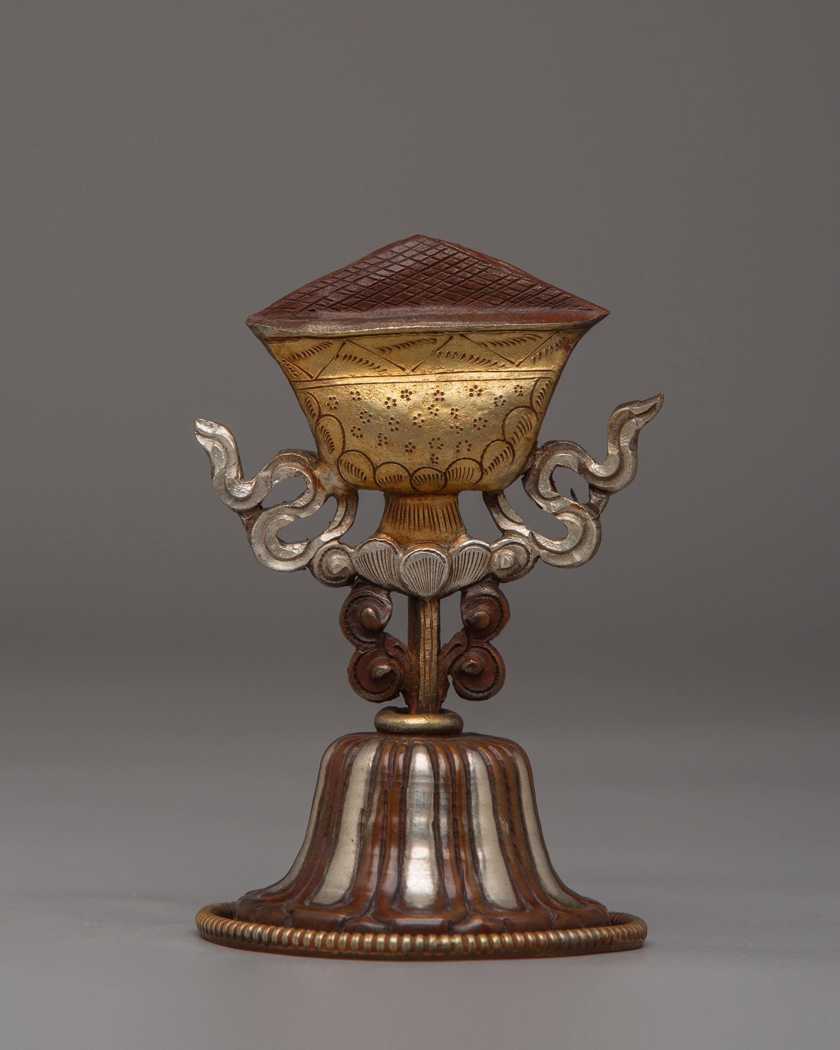 Oxidized Copper Raja Rani Set | Elegant Copper and Gold-Plated Figurines