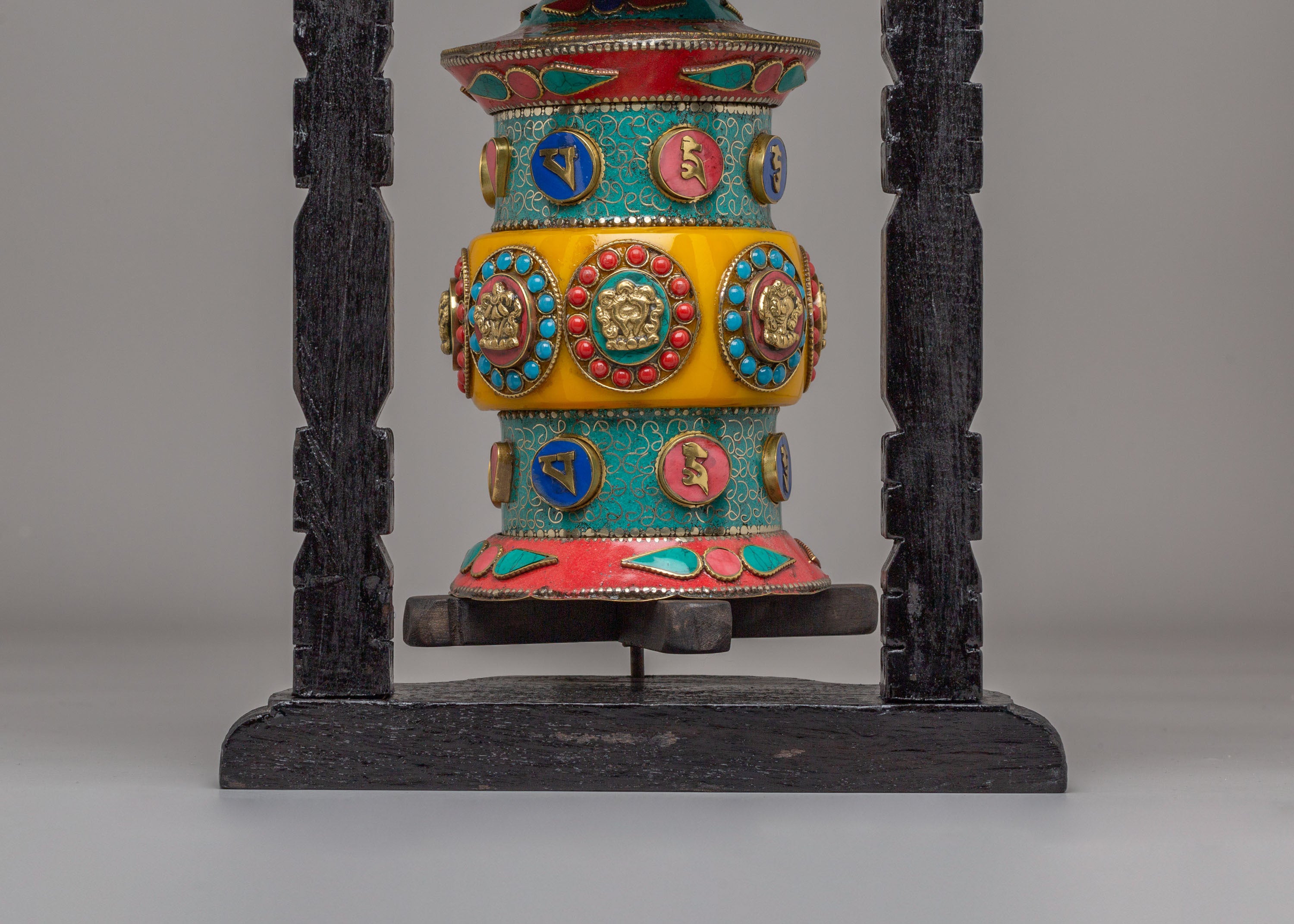 Himalayan Ritual Prayer Wheel for Altar | Mantra Spinner for Spiritual Practices