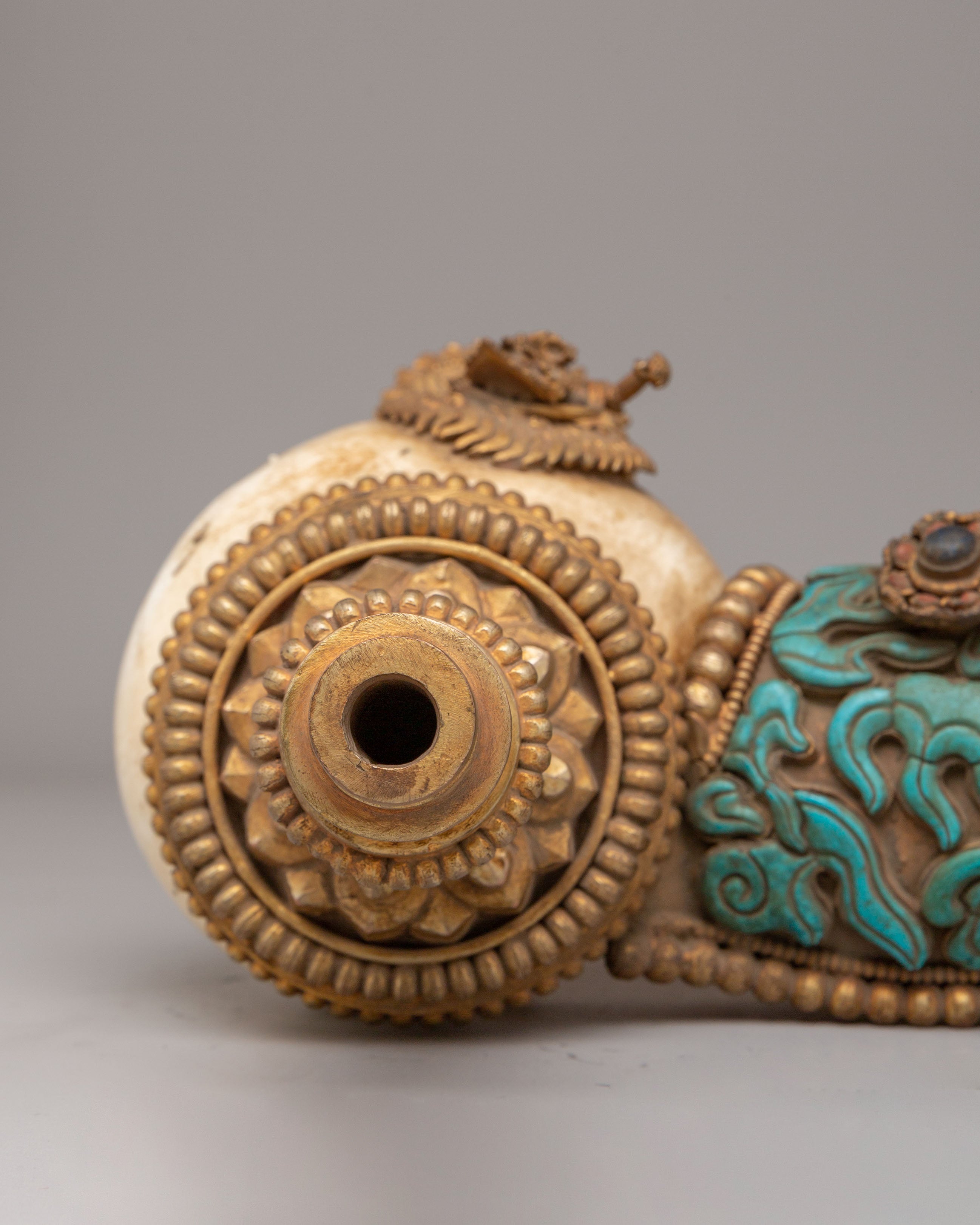 Ritual Conch Shell with Deity Carvings | Sacred Symbol for Spiritual Ceremonies