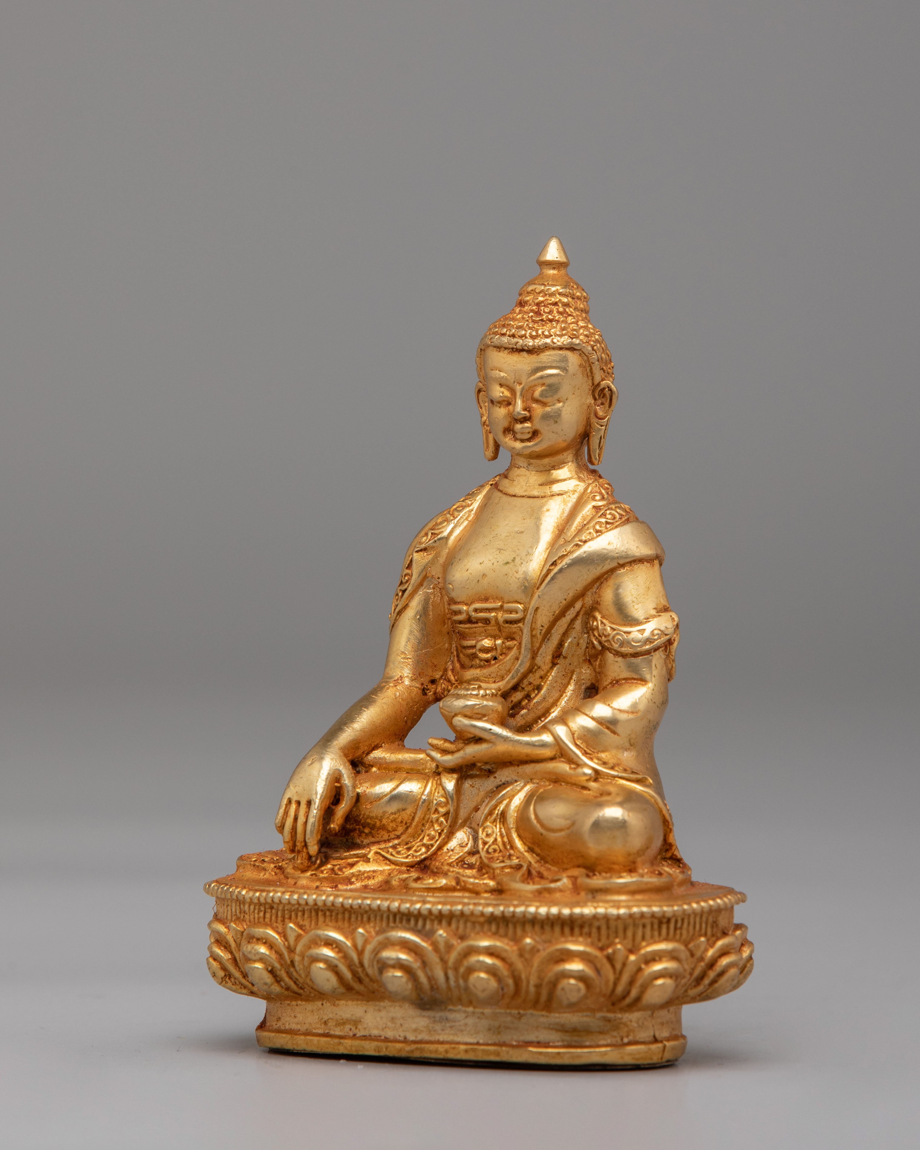 Traditional Shakyamuni Buddha Sculpture | Buddhist Figure